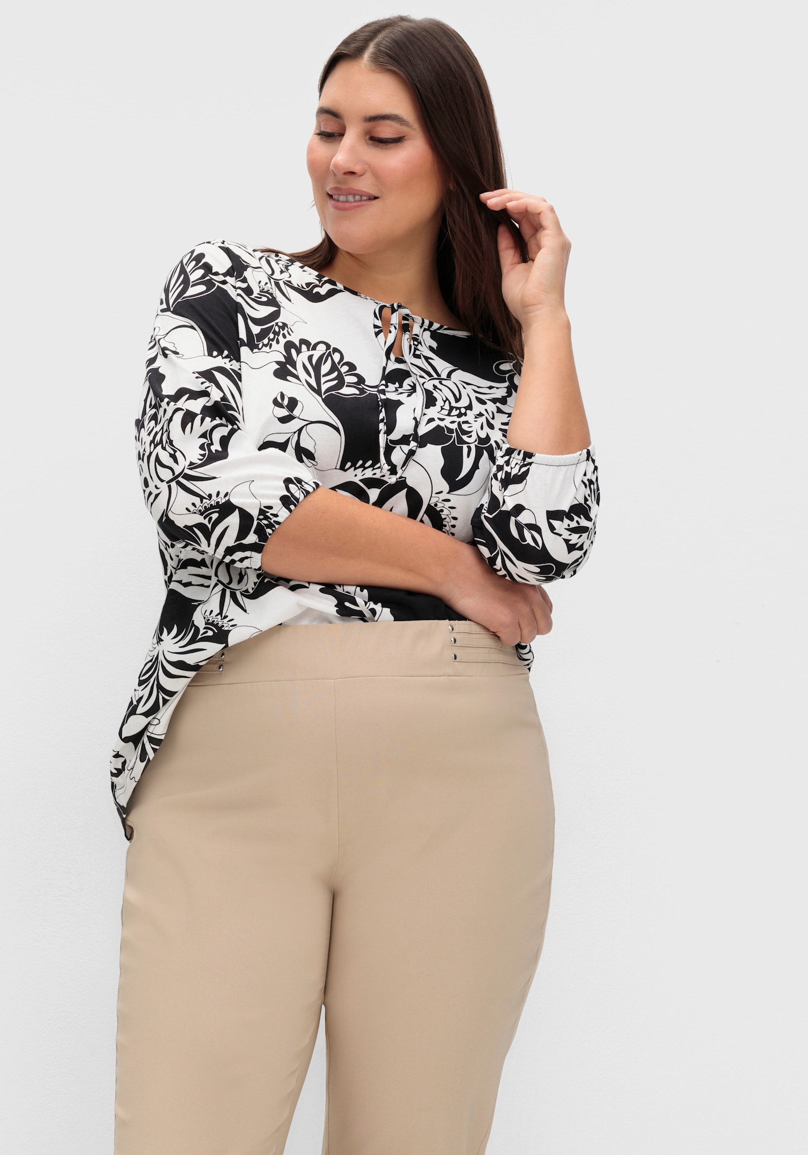 Schlupfhose mit Bügelfalten - beige