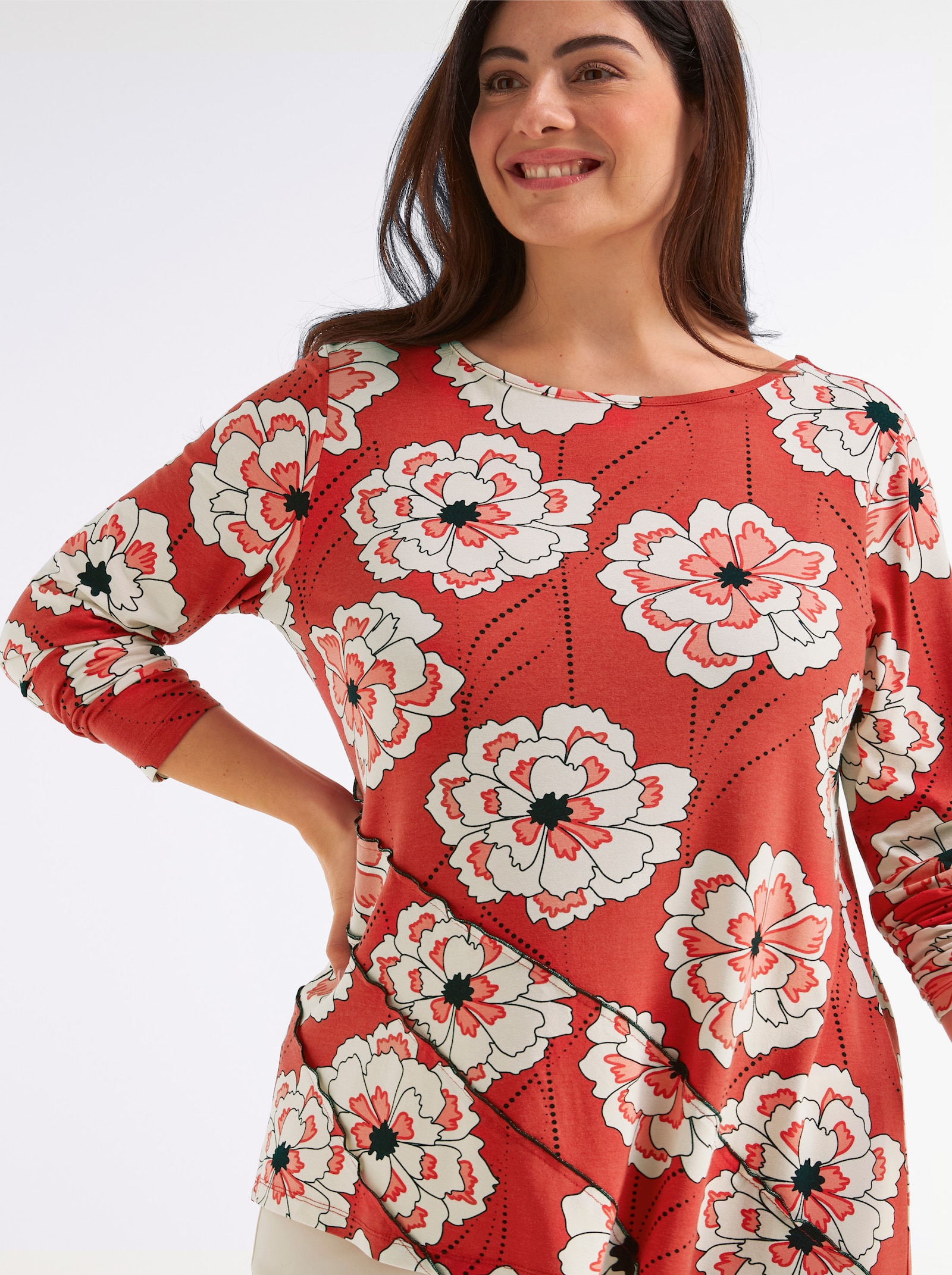 sheego Longshirt mit asymmetrischem Saum - erdbeere-koralle-bedruckt