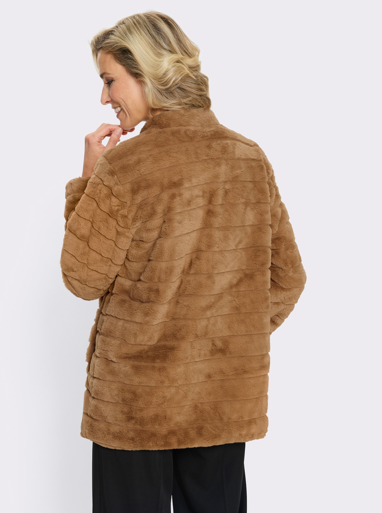 Fellimitatjacke mit Hakenverschluss - camel