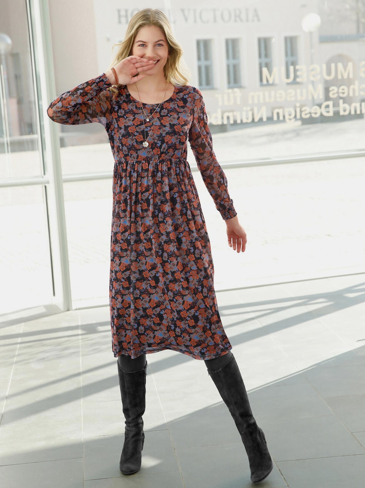 Druckkleid - marine-papaya-bedruckt
