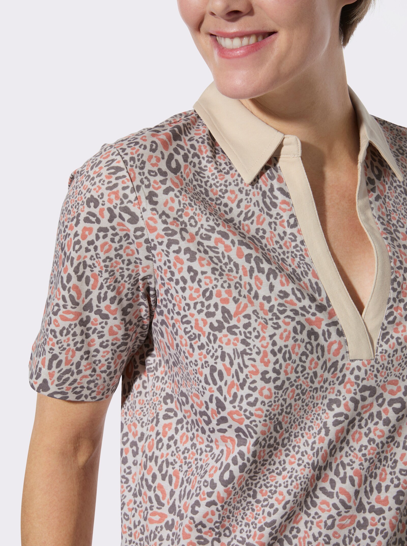Poloshirt im Animal-Dessin - sand-dunkeltaupe-bedruckt