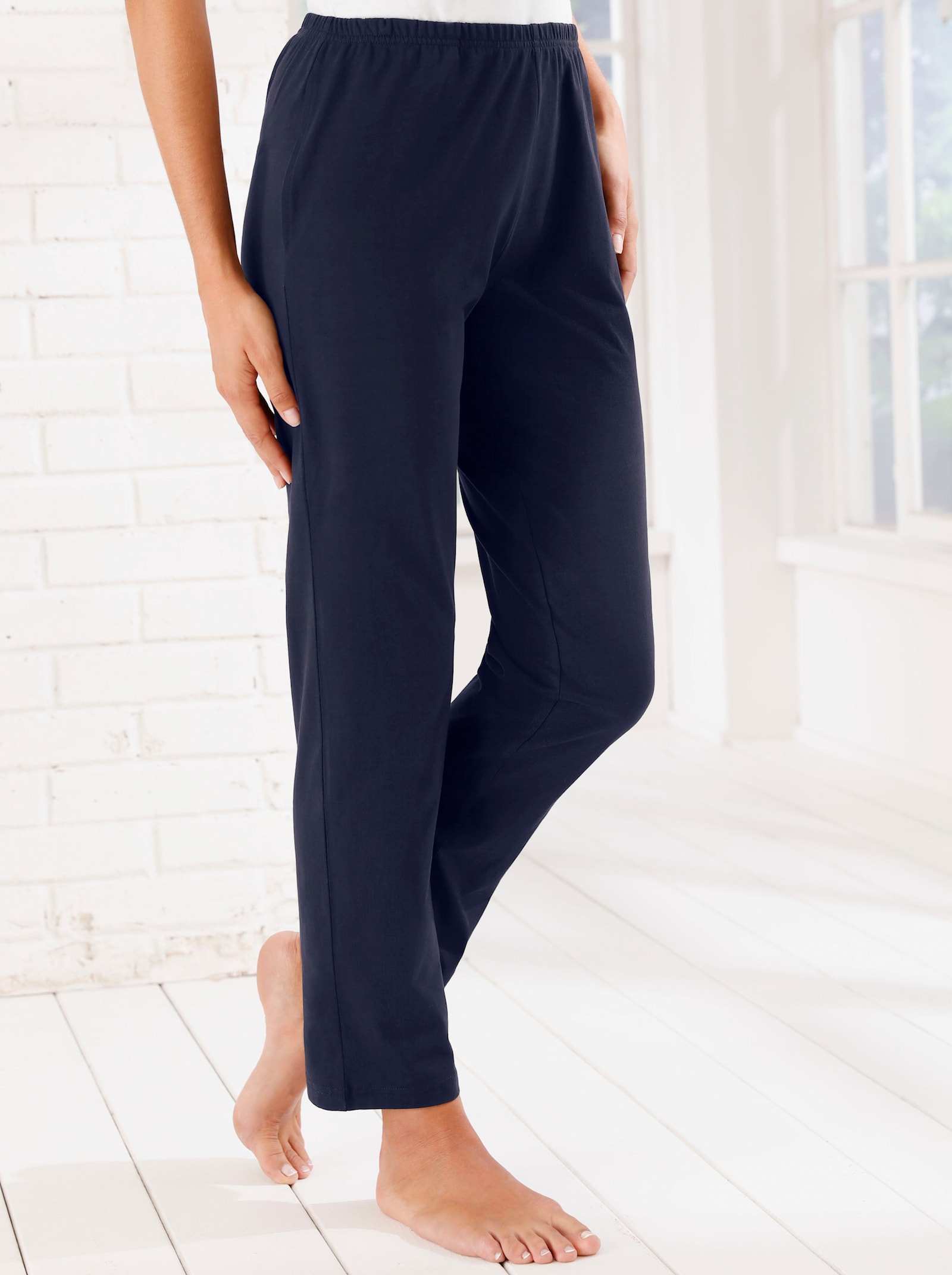 Freizeithose mit Rundum-Dehnbund - beere + marine