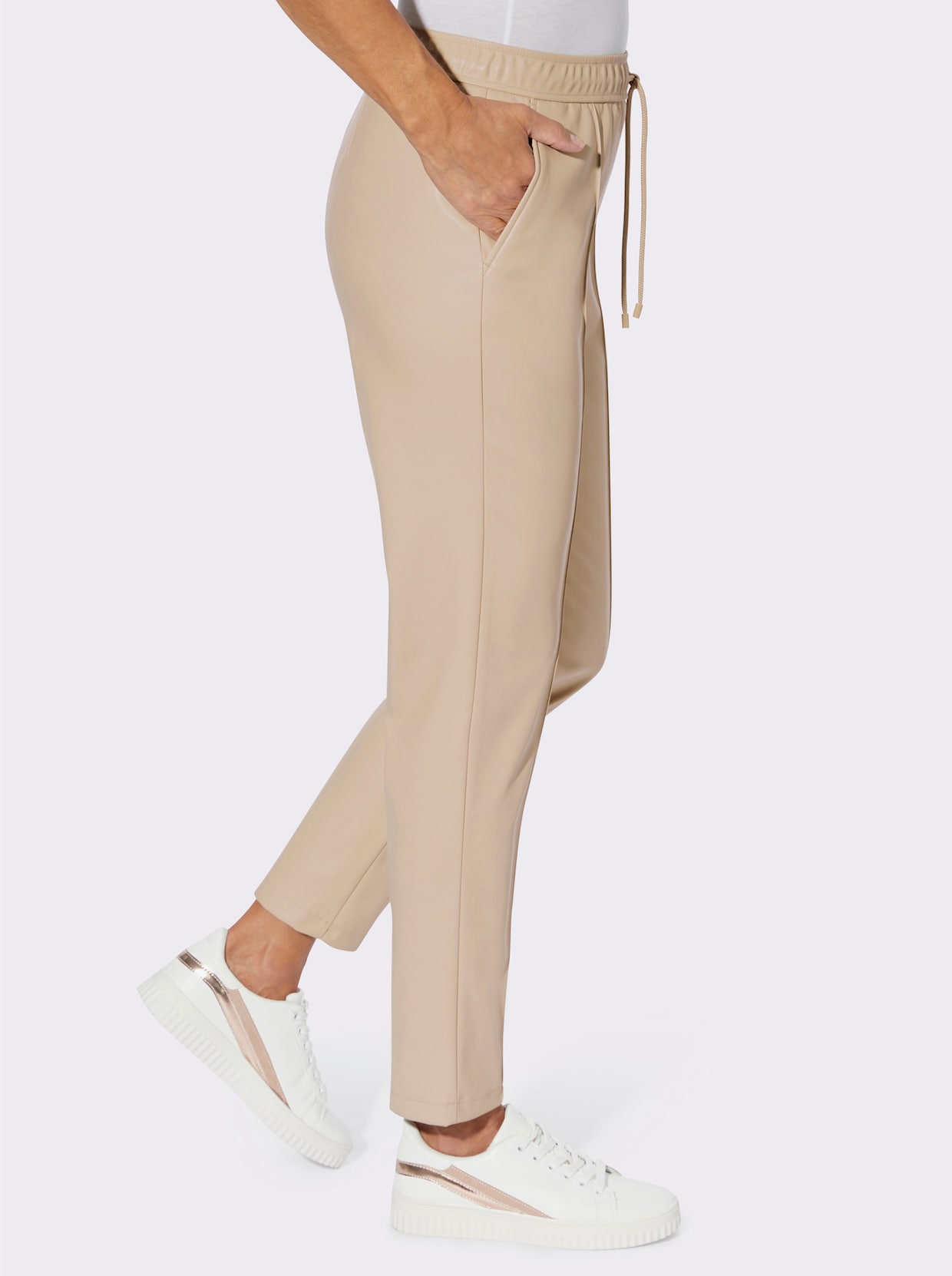 Broek van imitatieleer - beige