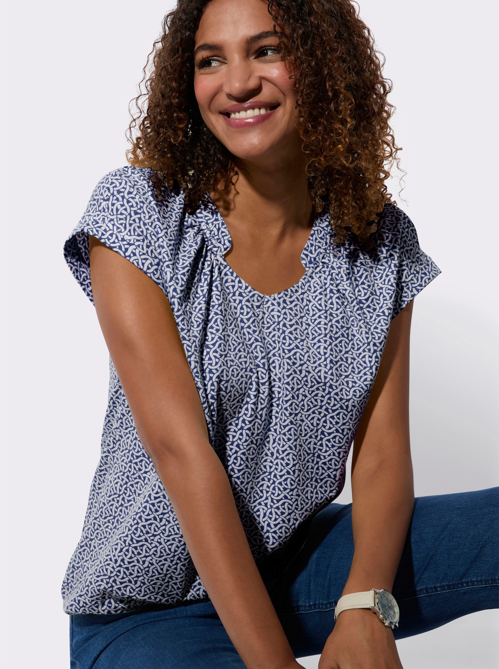 Kurzarmshirt mit kleinen Raffungen - royalblau-ecru-bedruckt