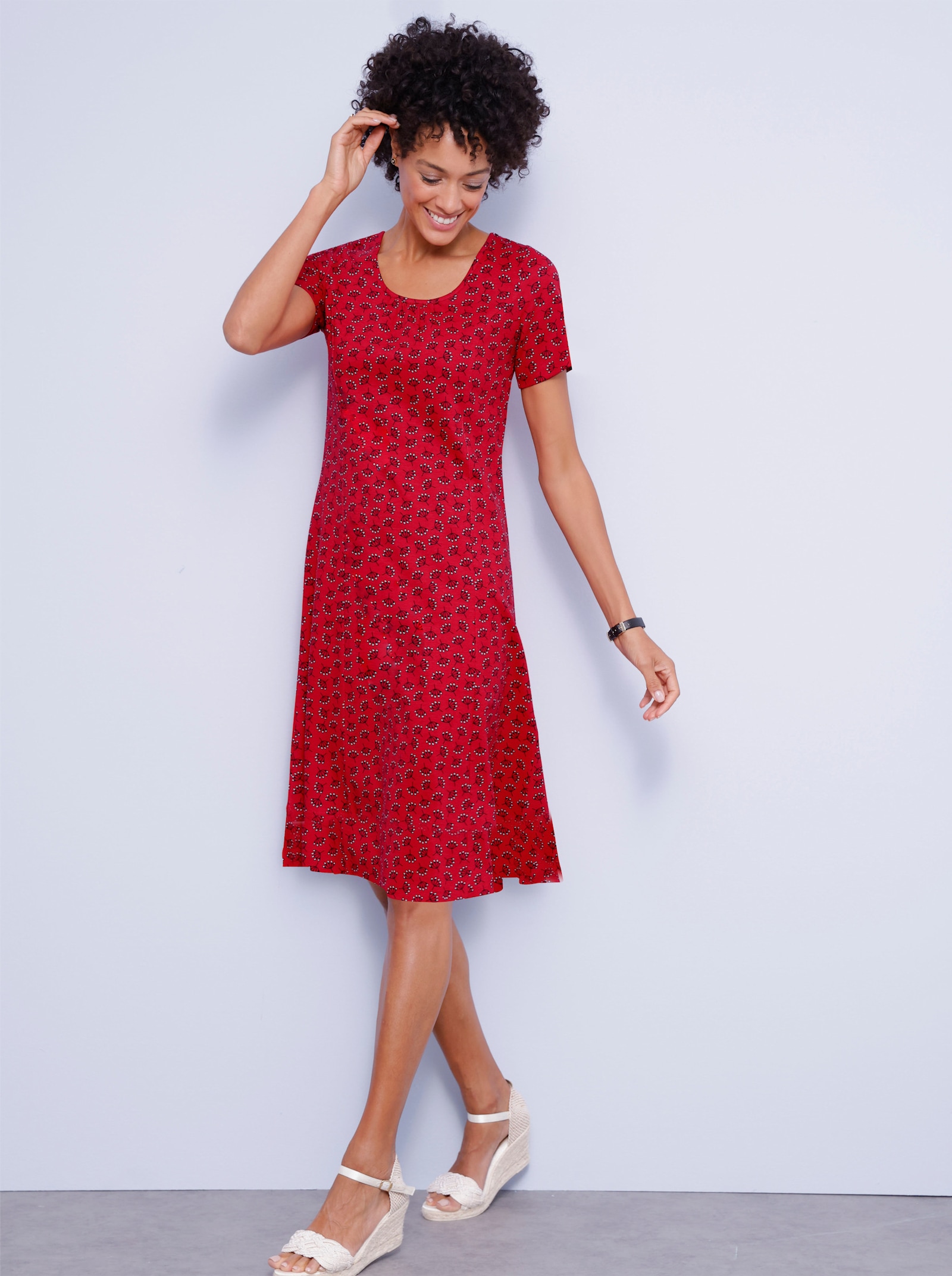 Džersejové šaty, kvetový vzor - Jahodová a svetlobéžová potlač