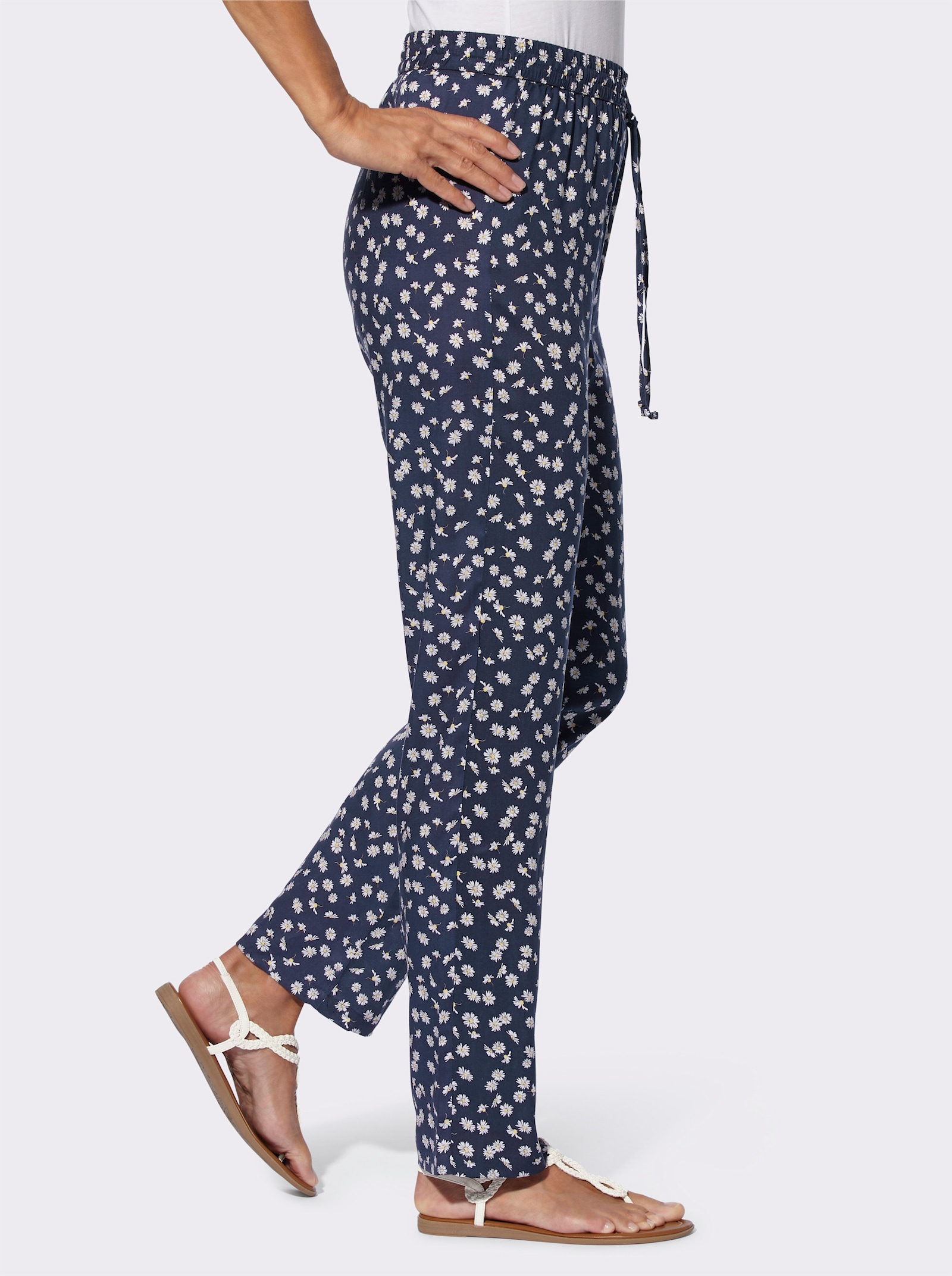 Schlupfhose im Blümchen-Dessin - marine-weiß-bedruckt