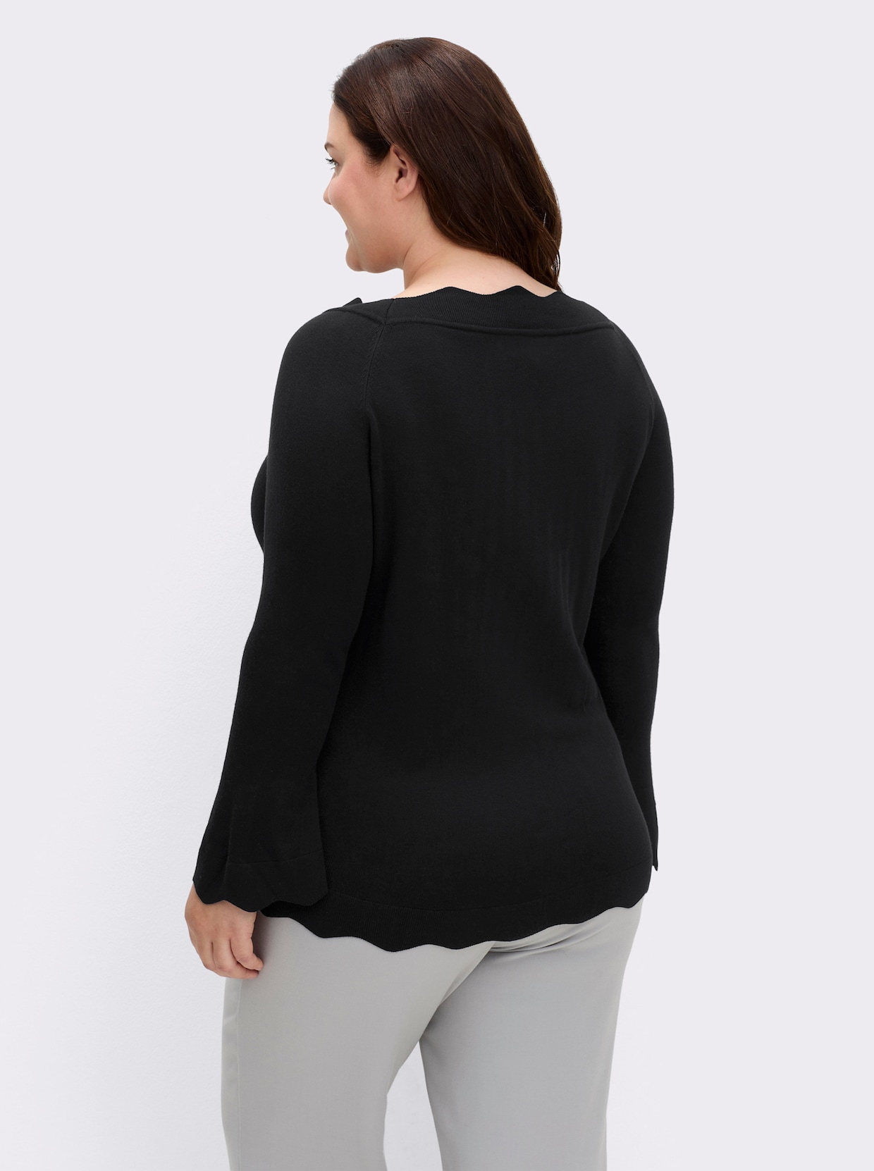 Strickpullover mit Wellenkanten - schwarz