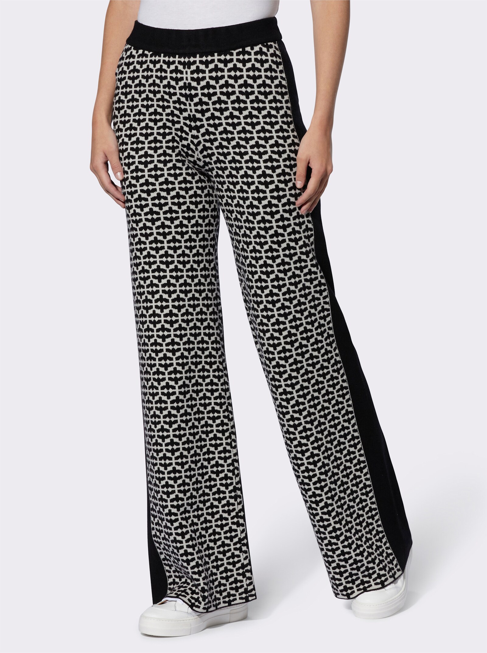 heine Strickhose mit Jacquard-Dessin, vorne - schwarz-ecru-gemustert