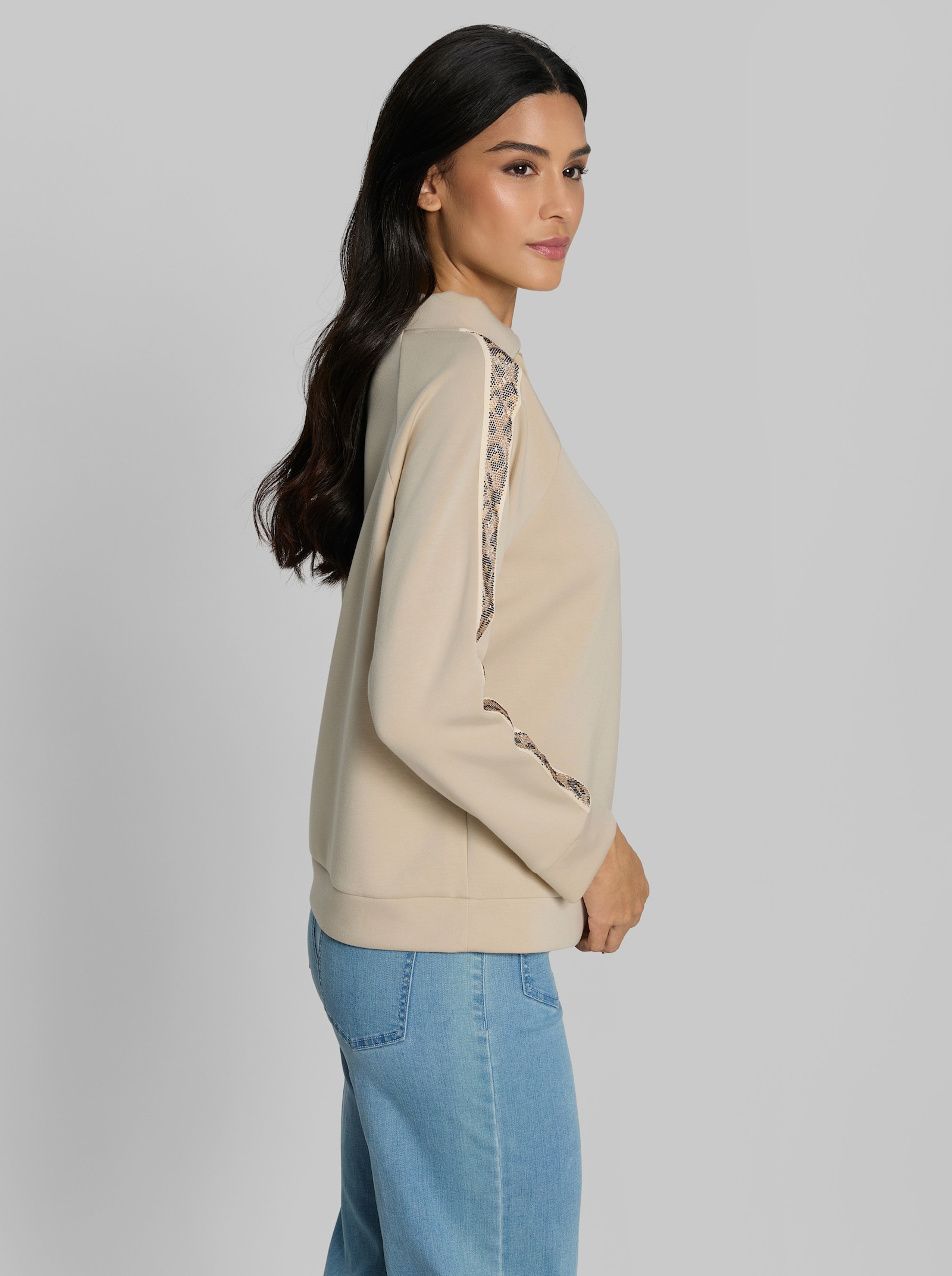 heine Sweatshirt mit Ziersteinchen - sand
