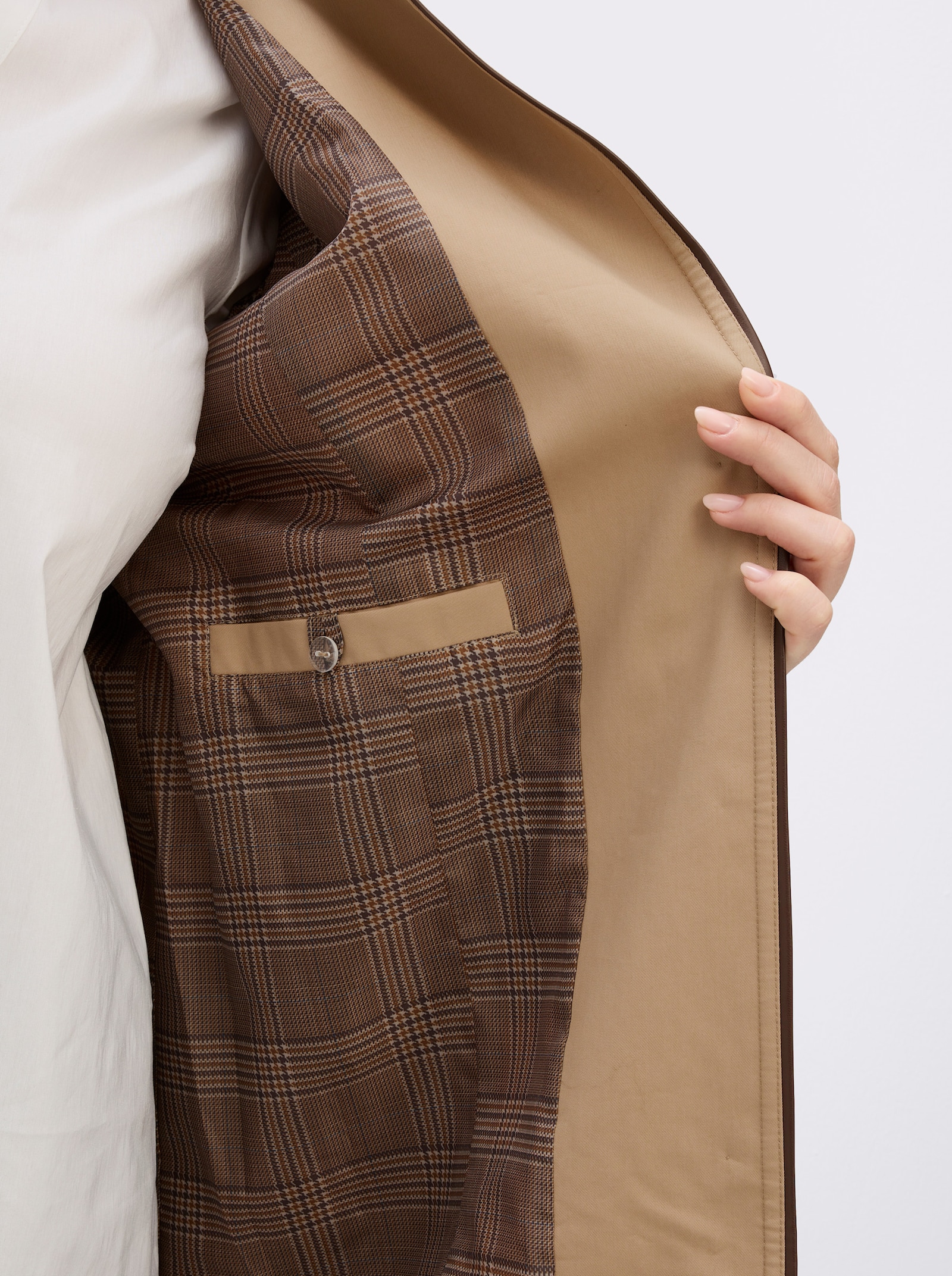 sheego Trenchcoat mit Kunstleder-Paspeln - camel