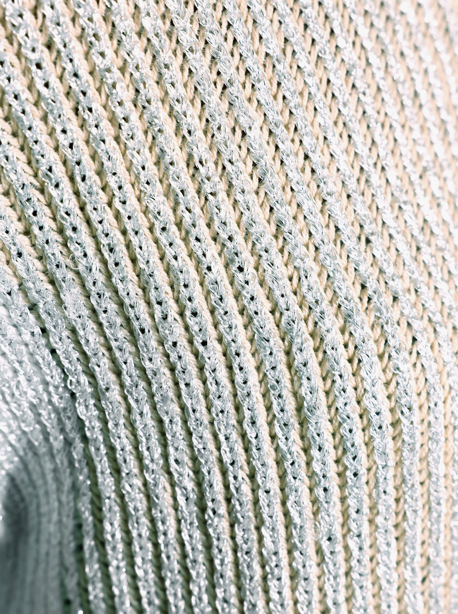 Strickpullover mit Glanzgarn - champagner-silberfarben-gemustert