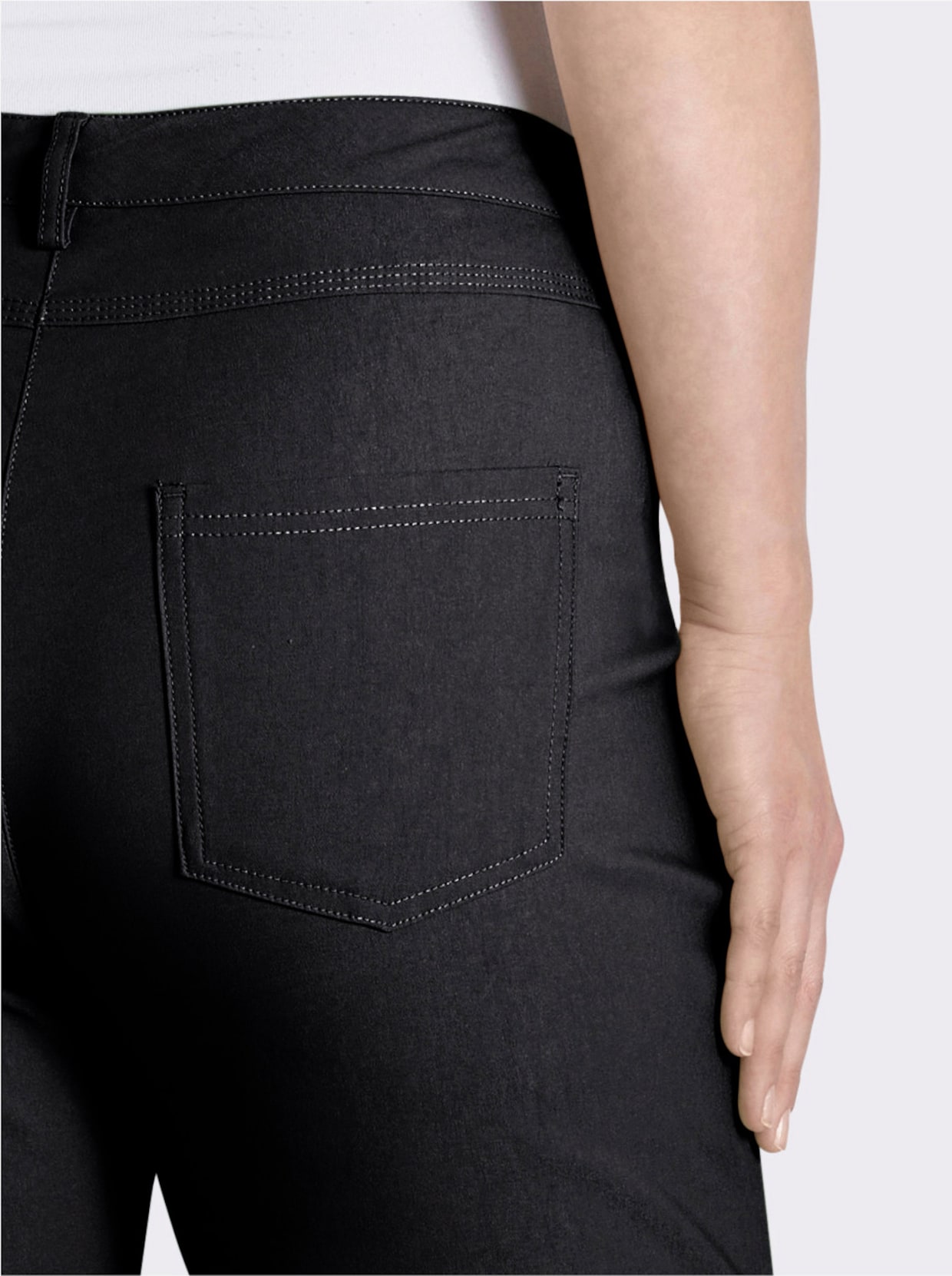 Bengalinhose mit aufgesetzten Gesäßtaschen - schwarz