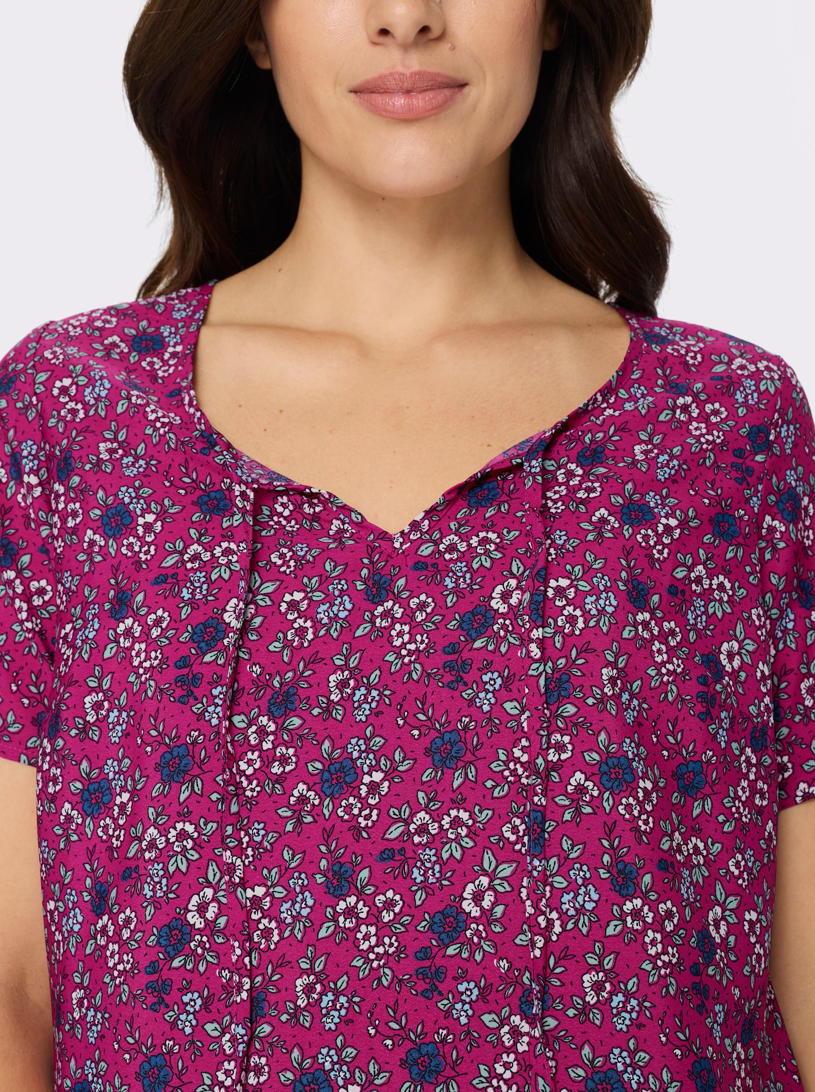 Schlupfbluse mit Millefleurs - fuchsia-jeansblau-bedruckt