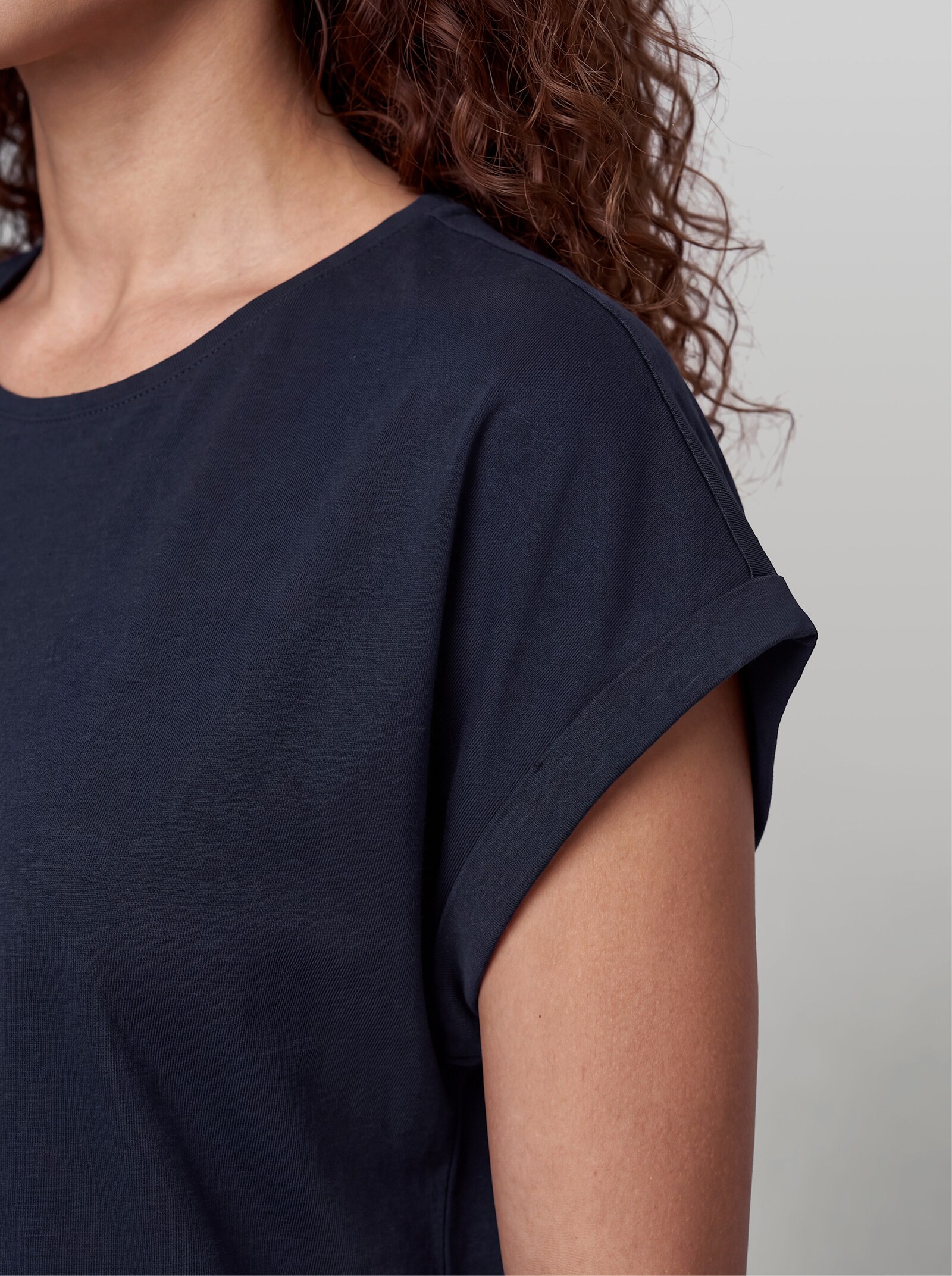 heine T-Shirt mit fixiertem Umschlag - marine