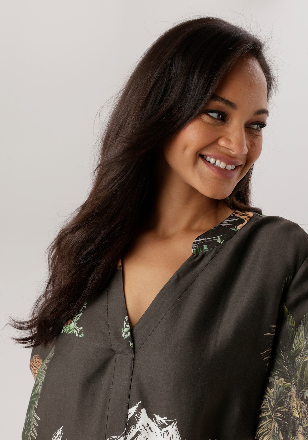 Aniston PLUS Blusenkleid - anthrazit-olive
