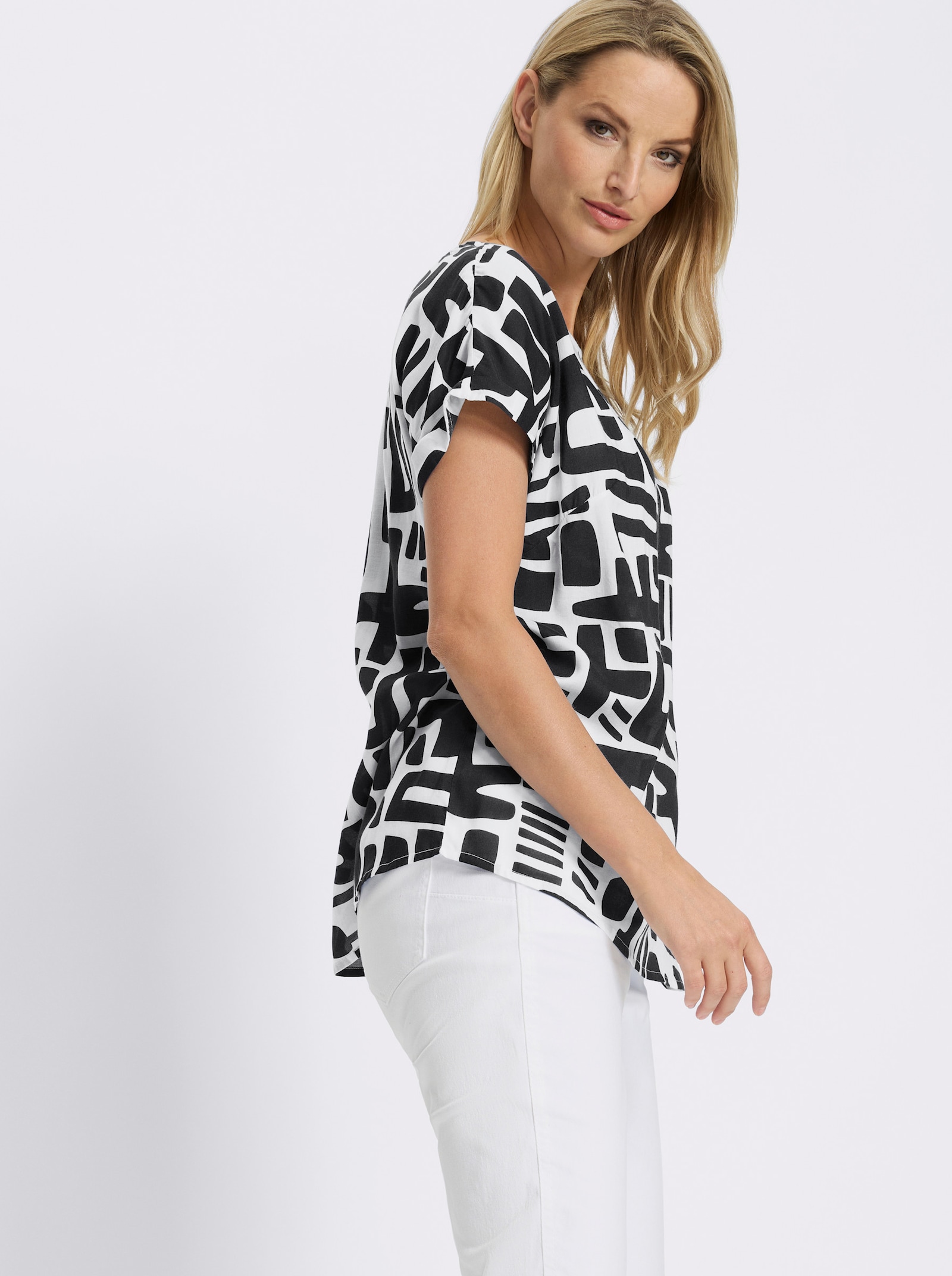 heine Kurzarmbluse mit - schwarz-ecru-bedruckt