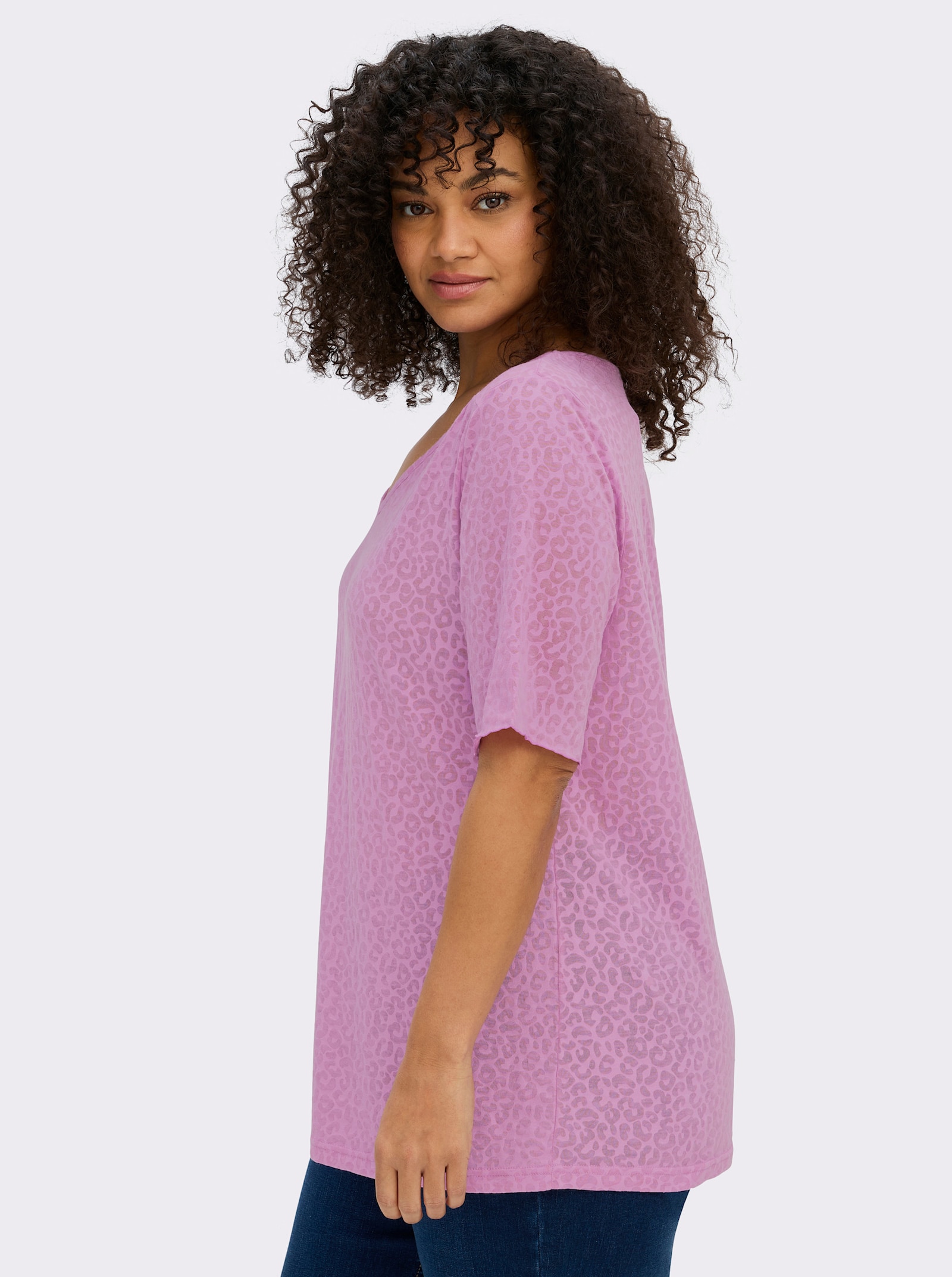 sheego V-Shirt in Ausbrenner-Optik - orchidee