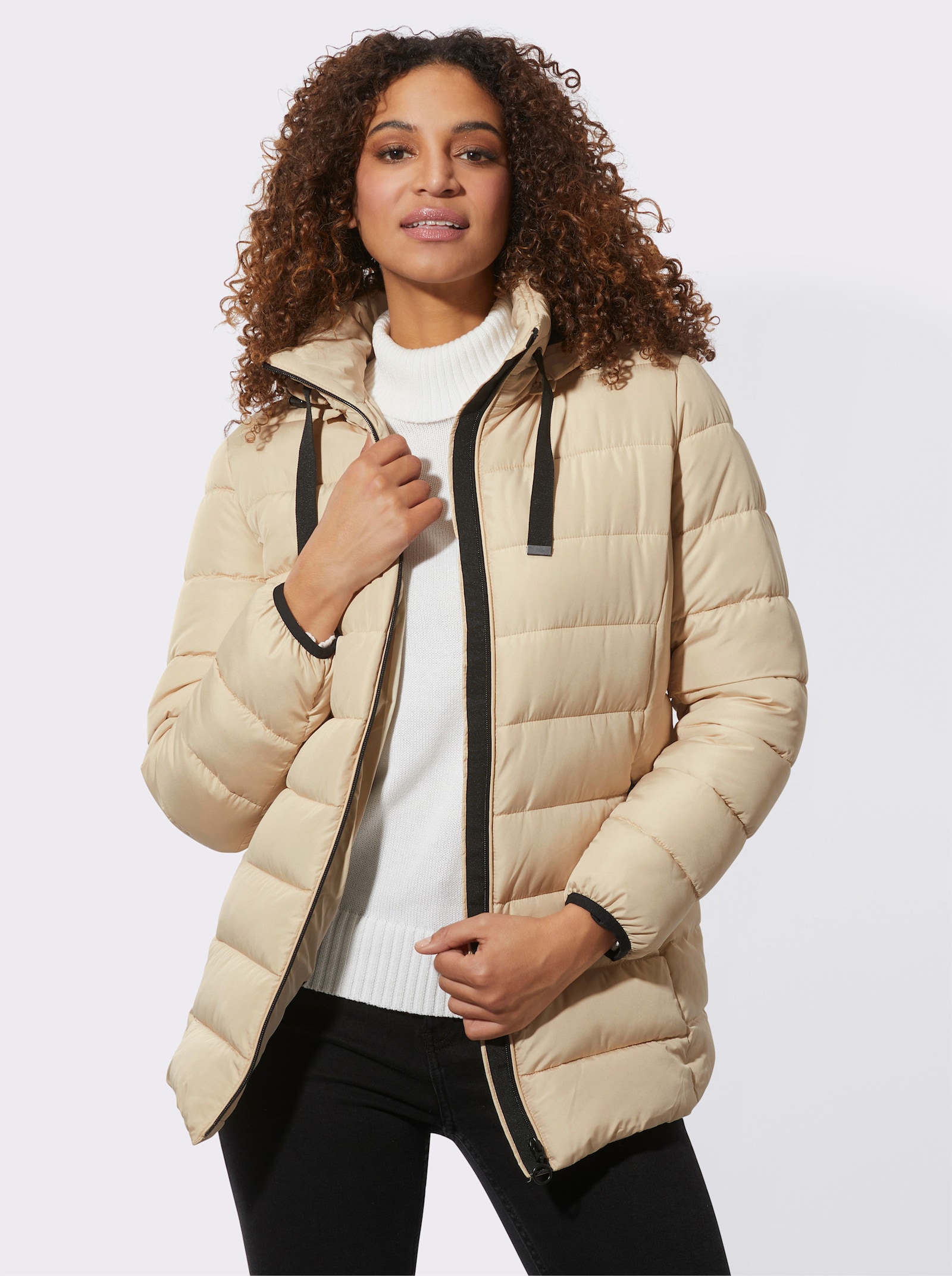 Steppjacke mit elastischer Kontrast-Paspelierung - sand