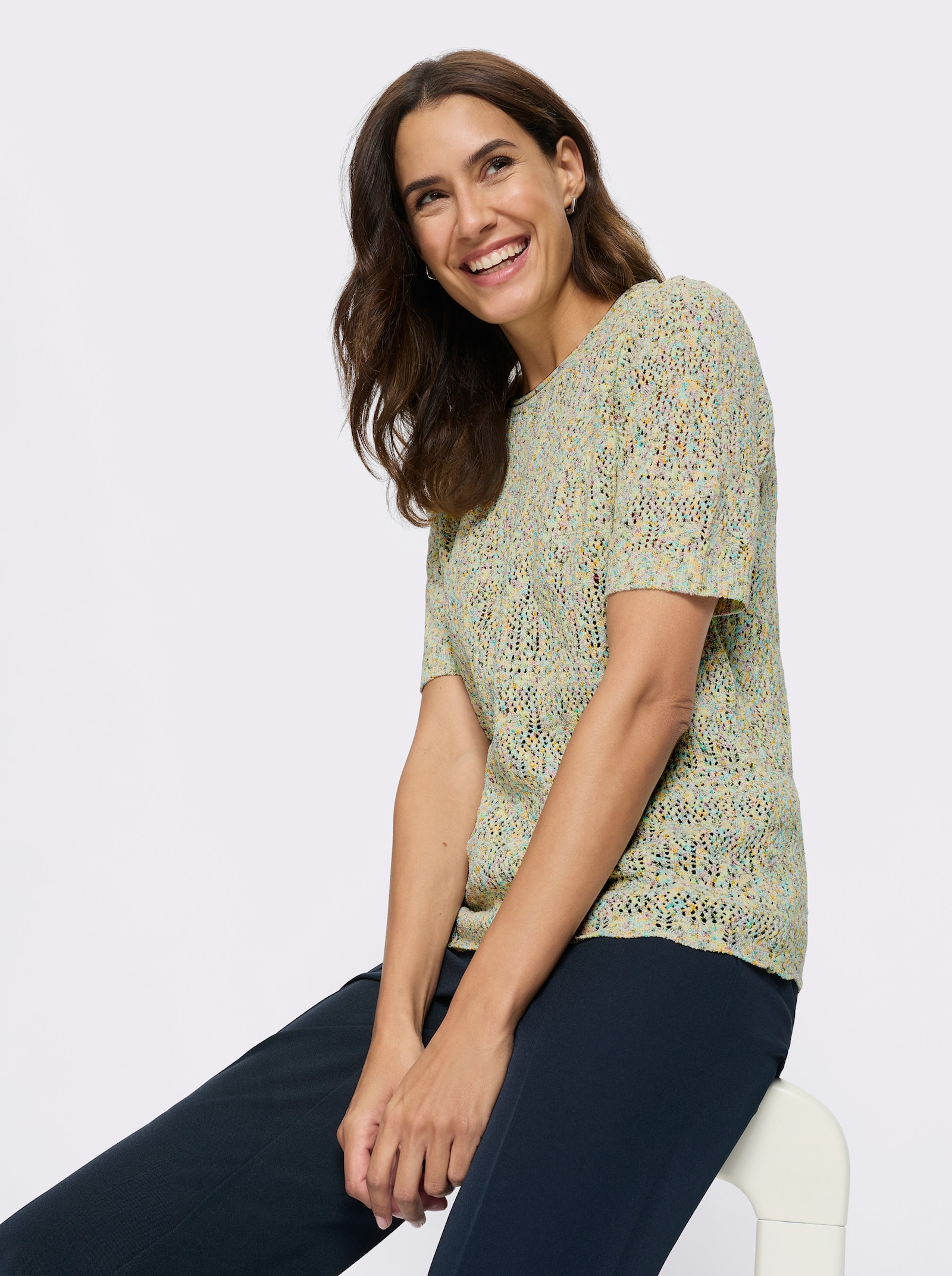 Ajourpullover aus Bändchengarn - lindgrün-meliert