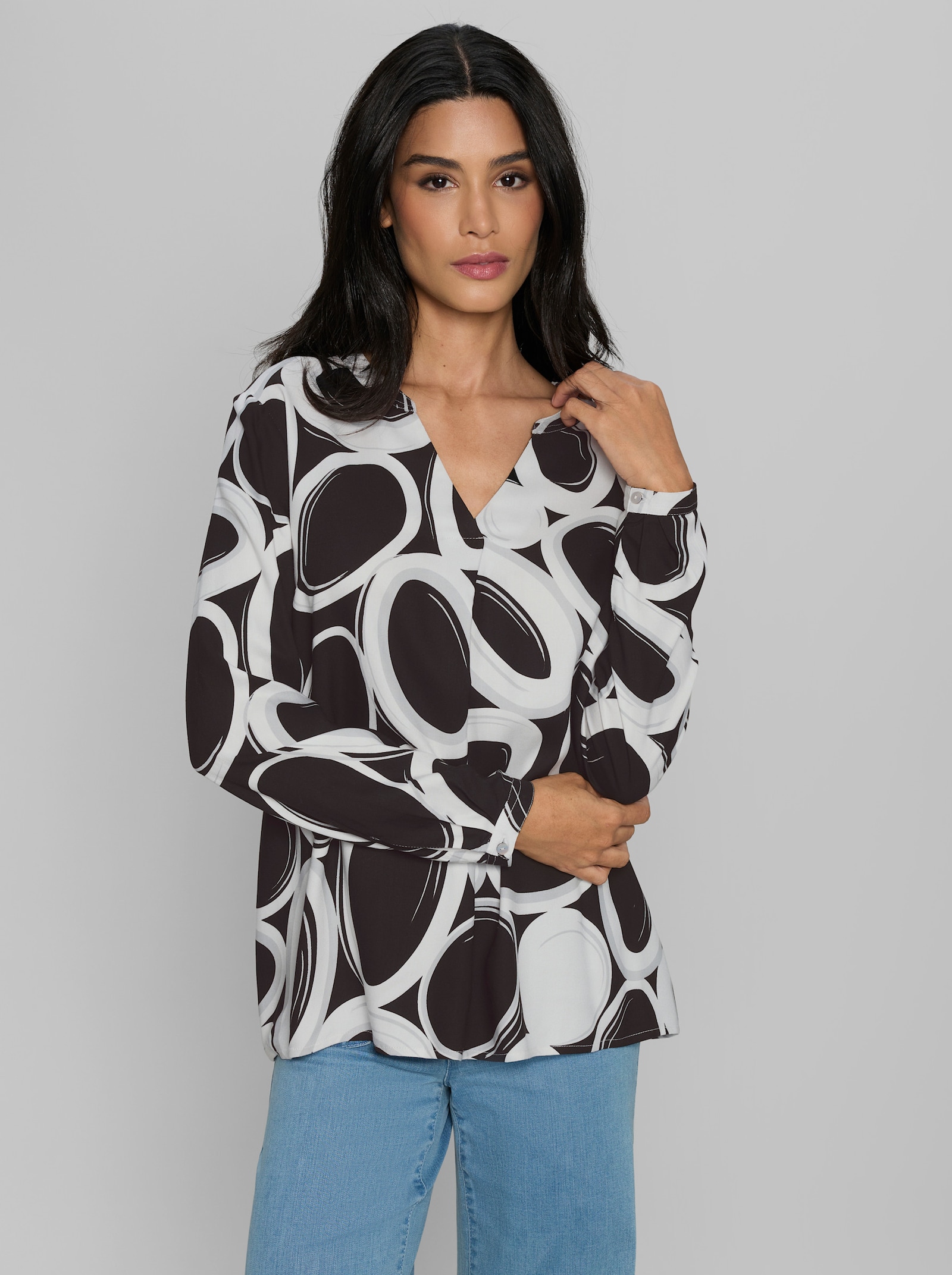 heine Druckbluse mit Grafik-Dessin - schwarz-weiß-bedruckt