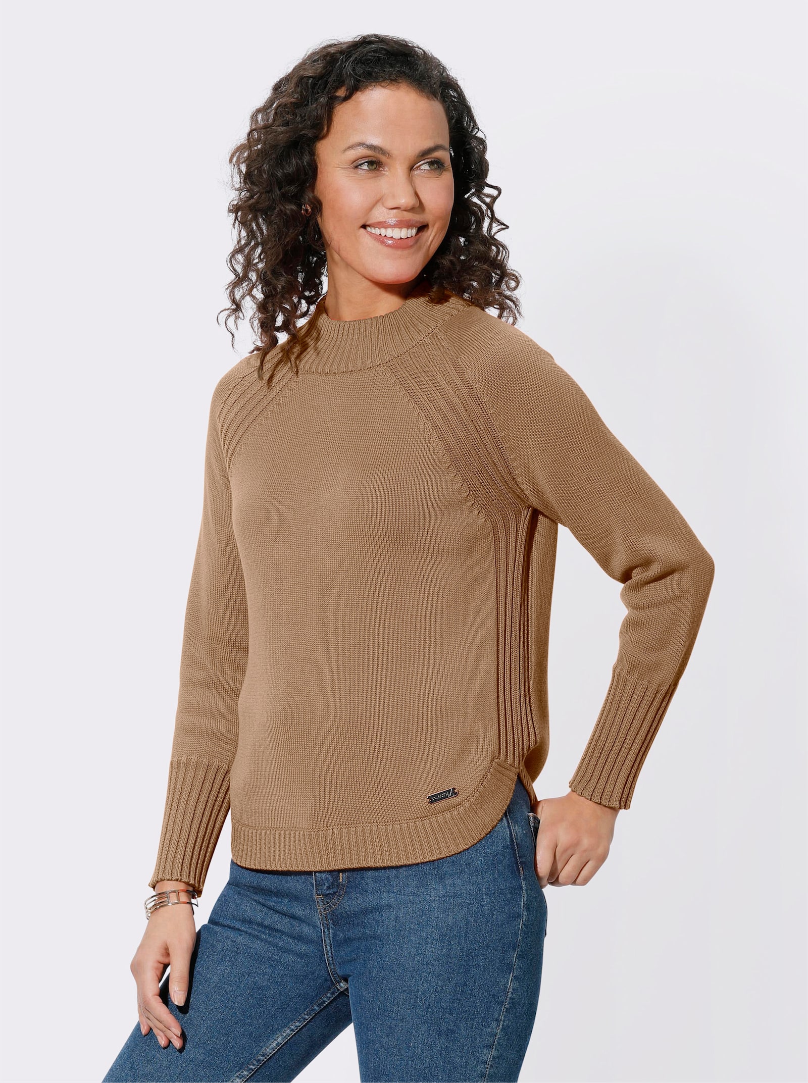 Pullover met opstaande kraag en afgeronde zoom - camel