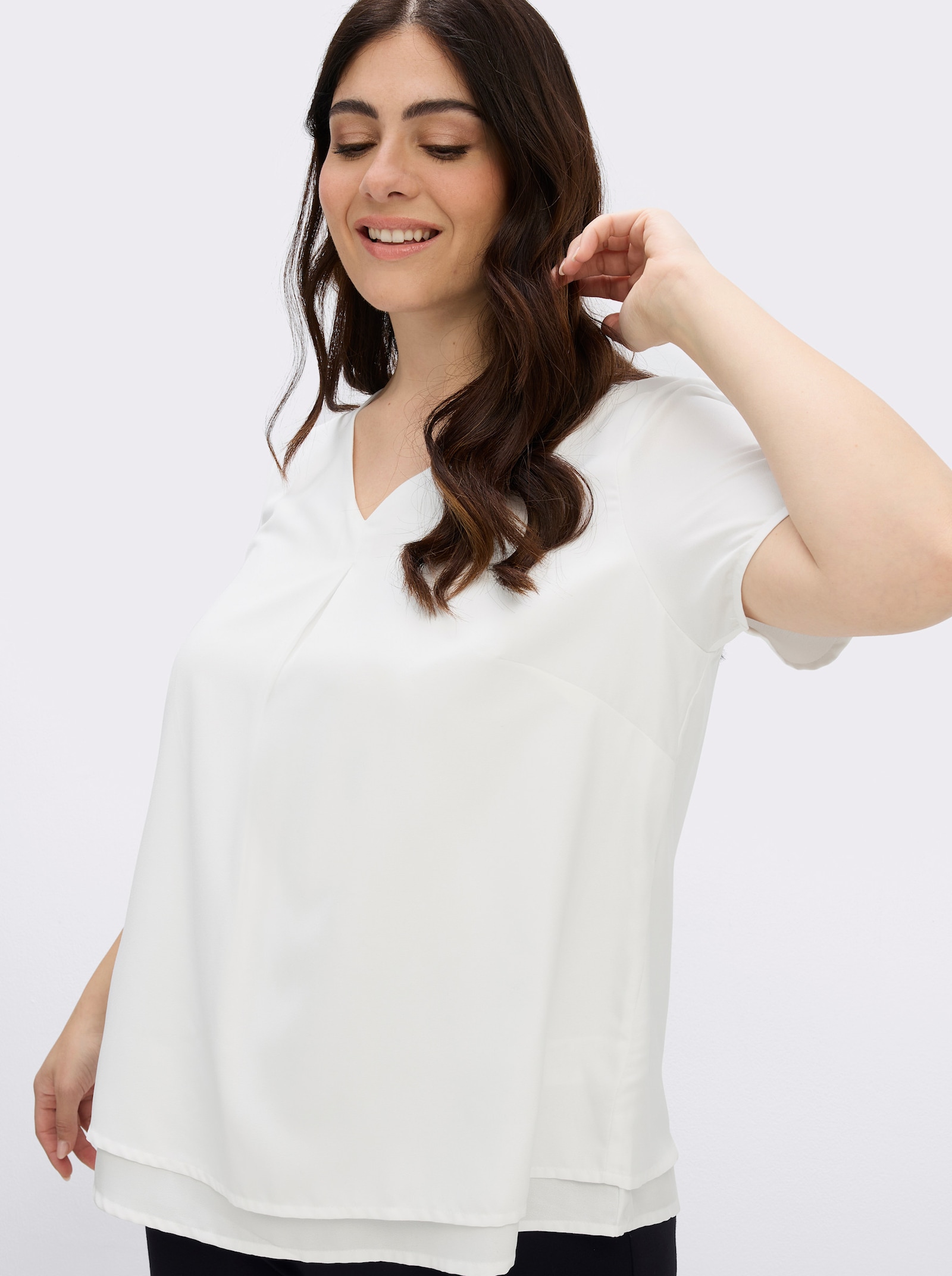 Georgettebluse mit Kellerfalte vorn - wollweiß