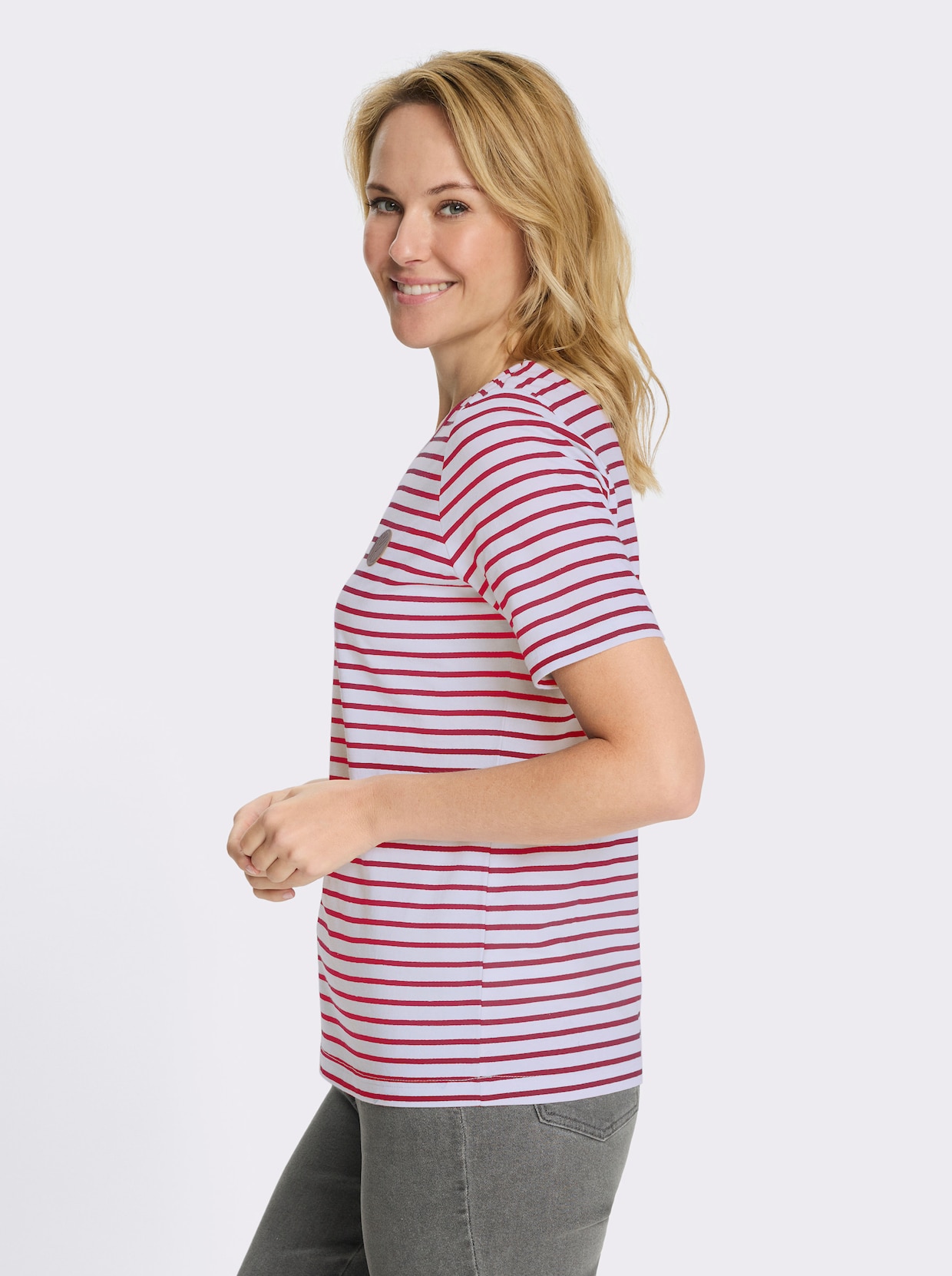 Ringelshirt mit Patch in Leder-Optik - rot-weiß-gestreift