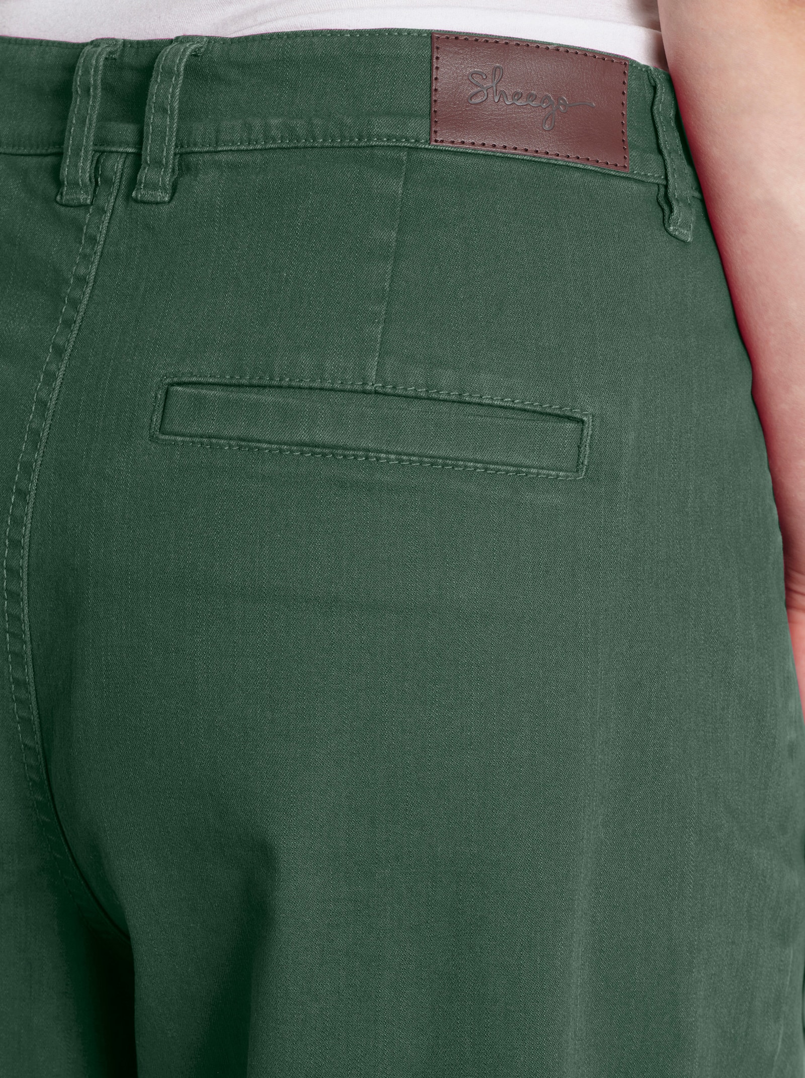 sheego Bundfaltenhose aus Twill, mit Barrel-Leg - moos