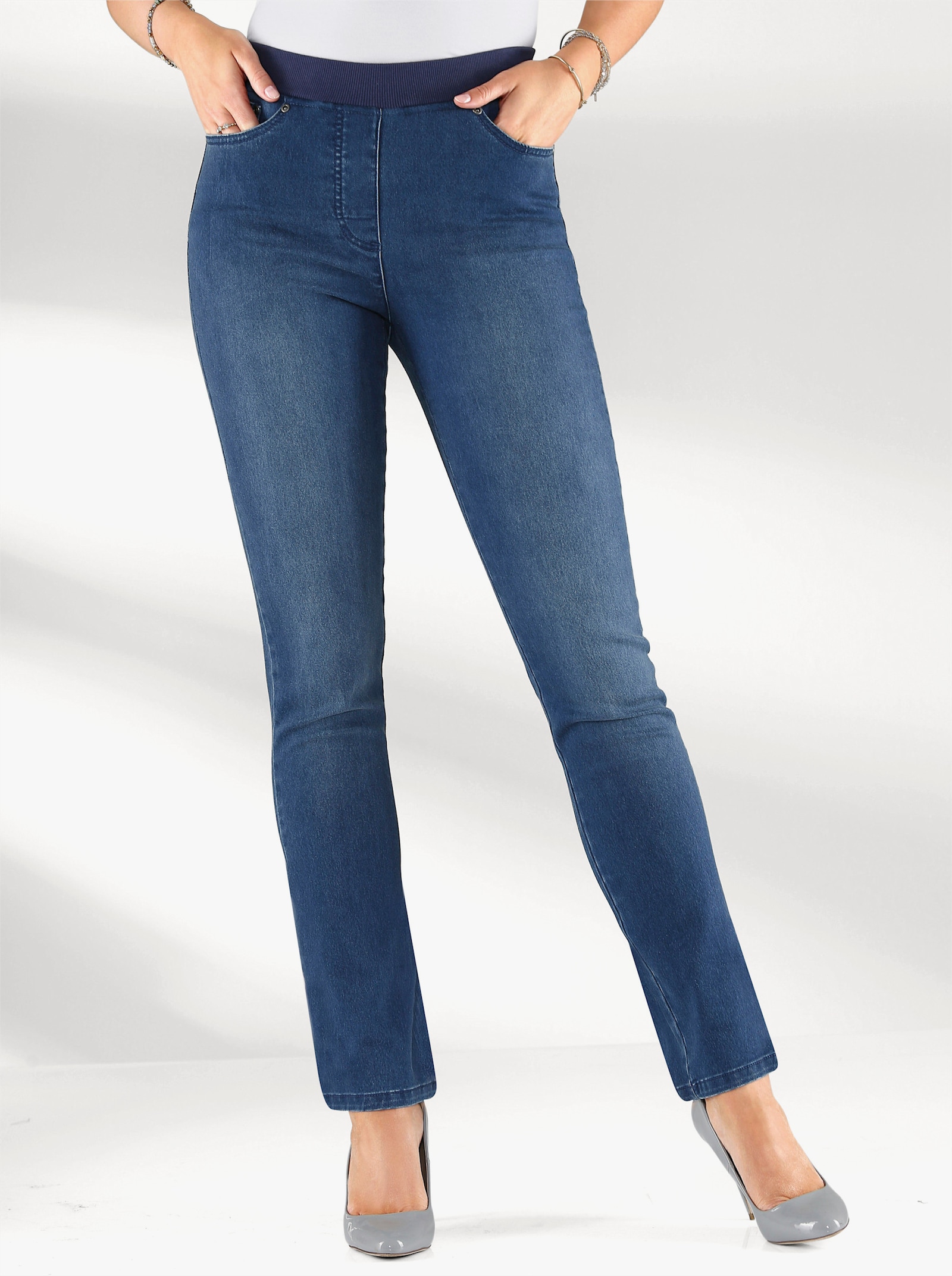 Schlupfjeans mit geripptem Strick-Dehnbund - blue-stone-washed
