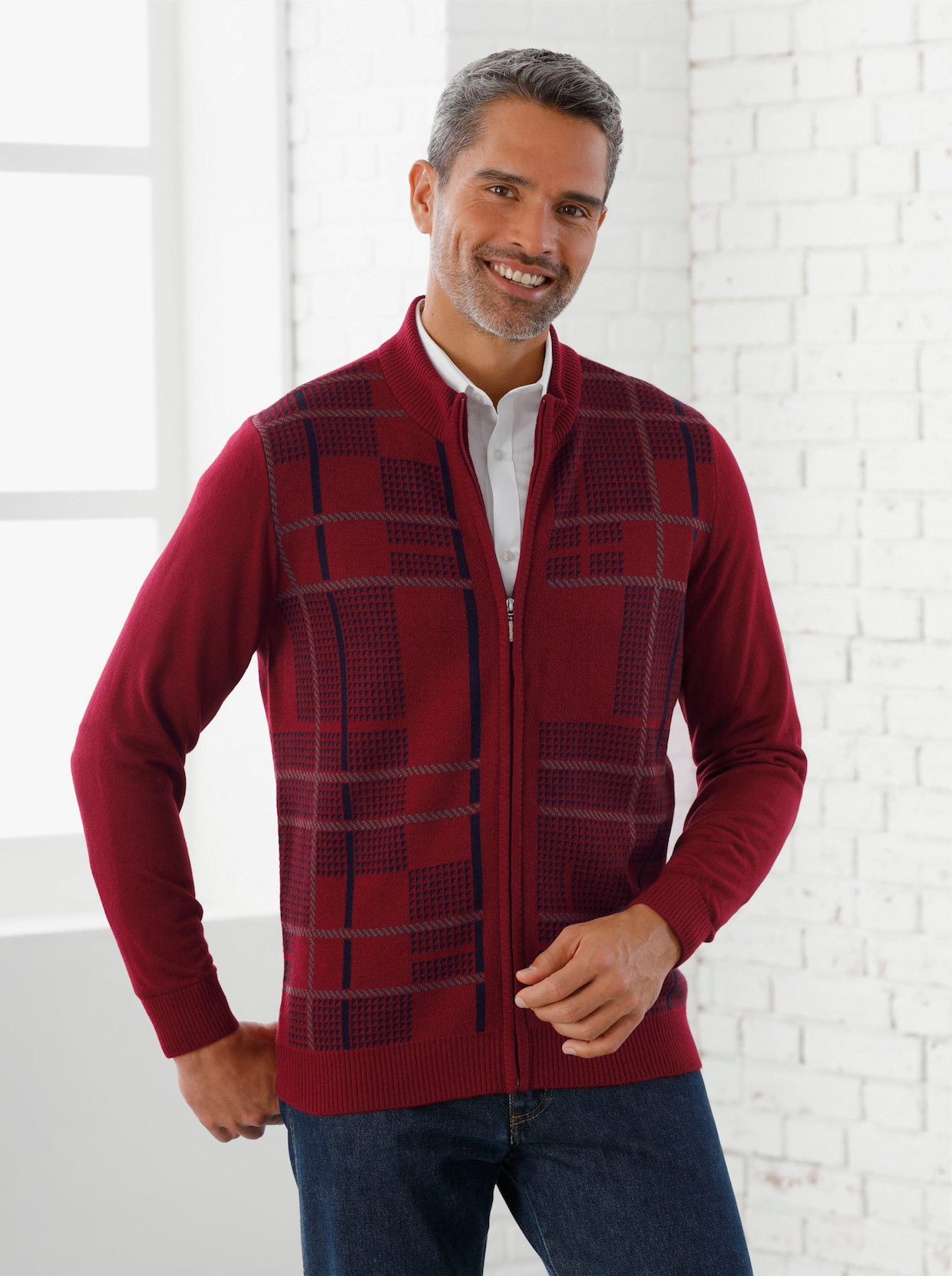 Pletený sveter - Tmavočervený vzor