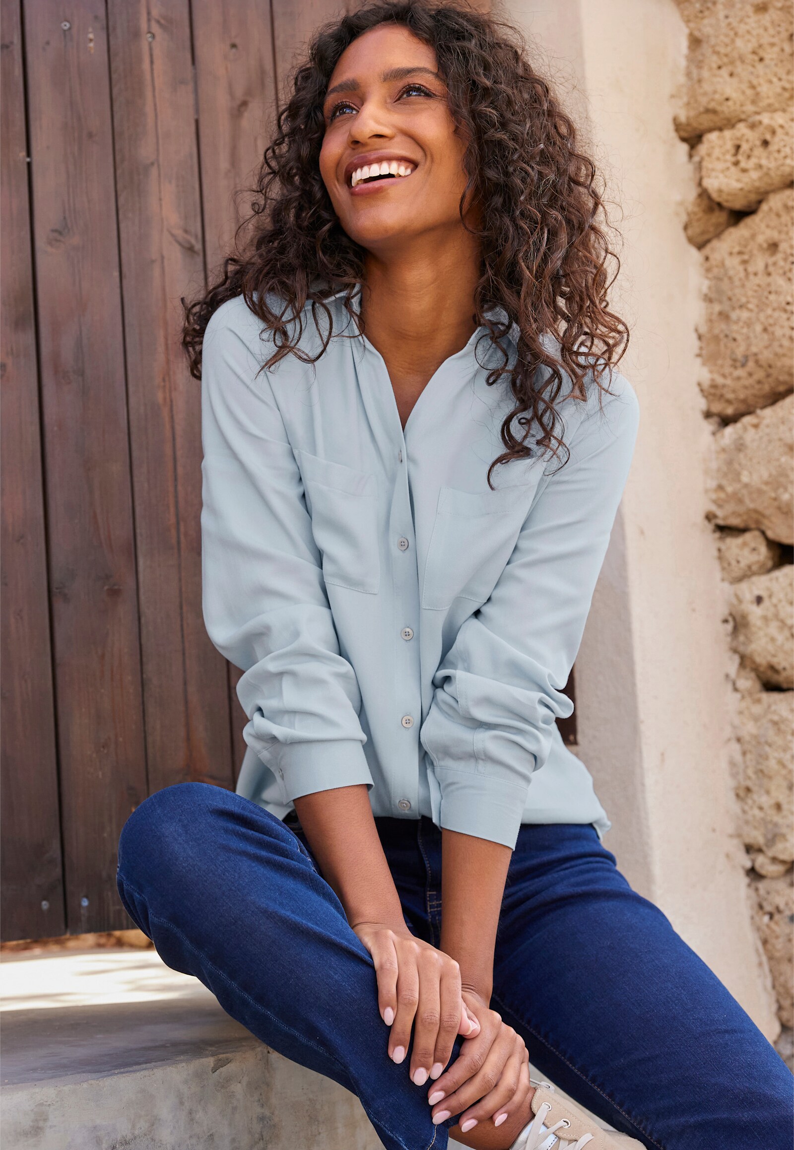 heine Langarmbluse mit Brusttaschen - hellblau