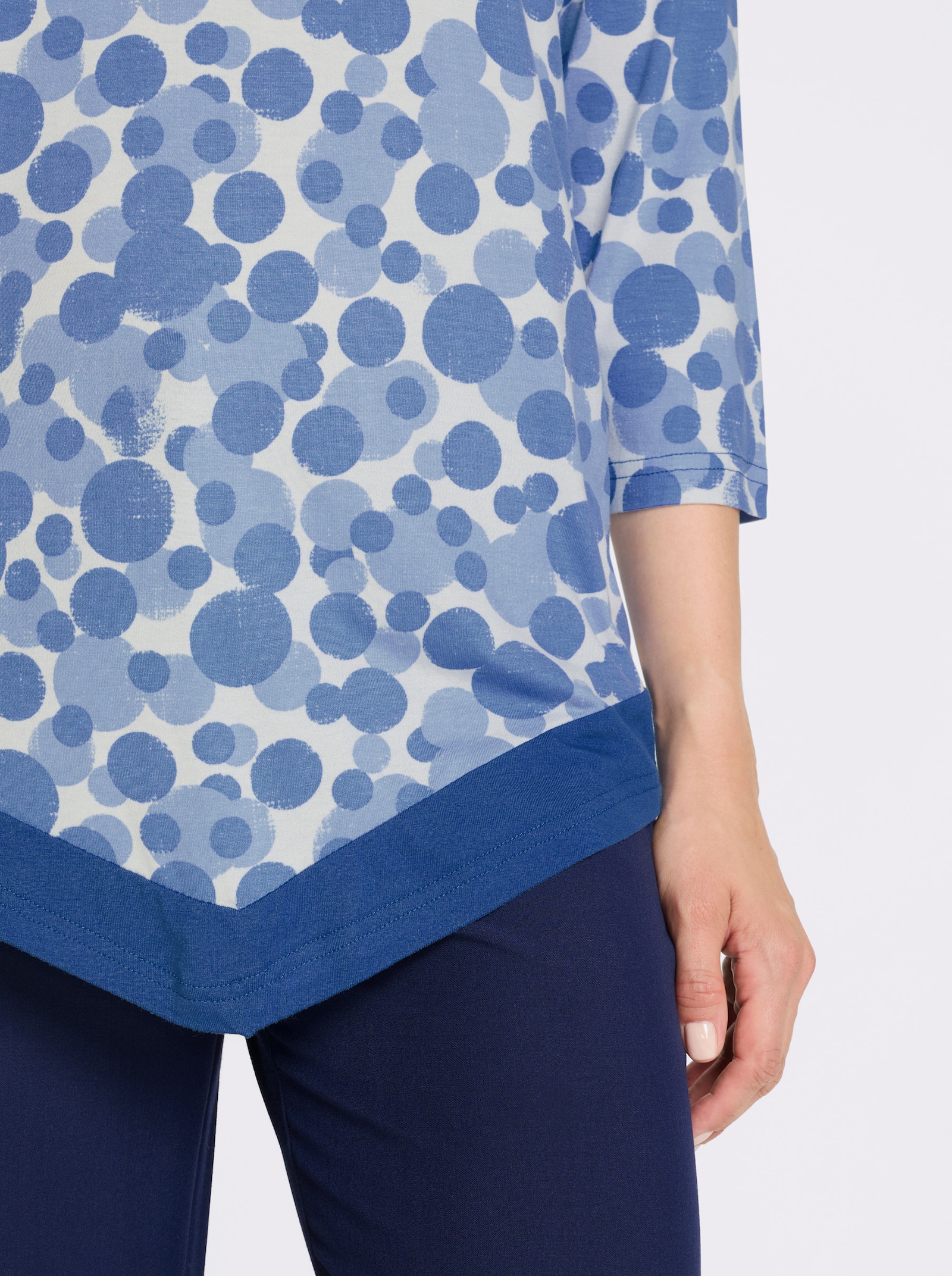 3/4-Arm-Shirt mit spitz zulaufendem Saum - ecru-himmelblau-bedruckt