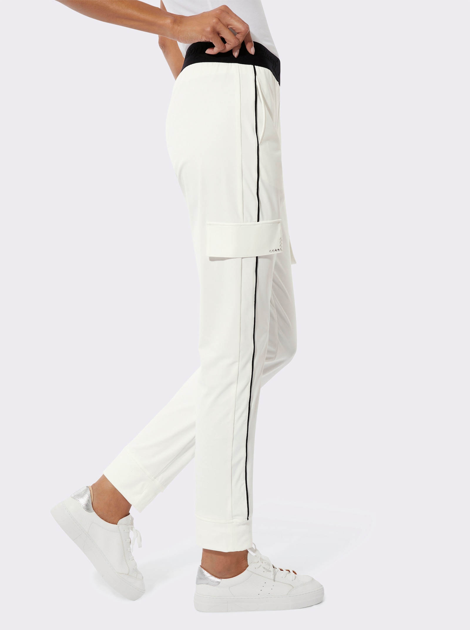 Jogg Pants mit Oberschenkel-Taschen - ecru