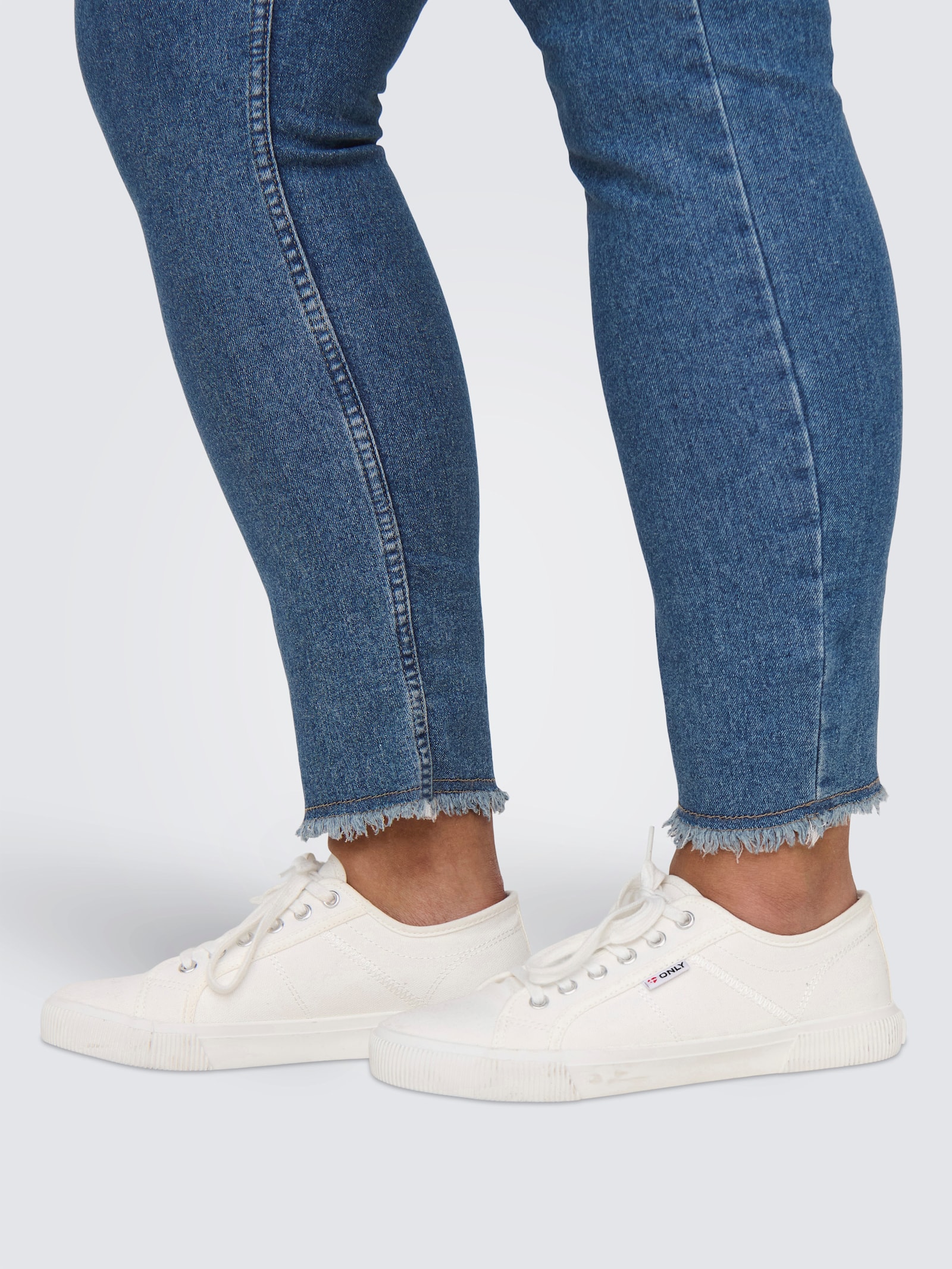 ONLY CARMAKOMA Skinny-fit-Jeans - medium blue denim