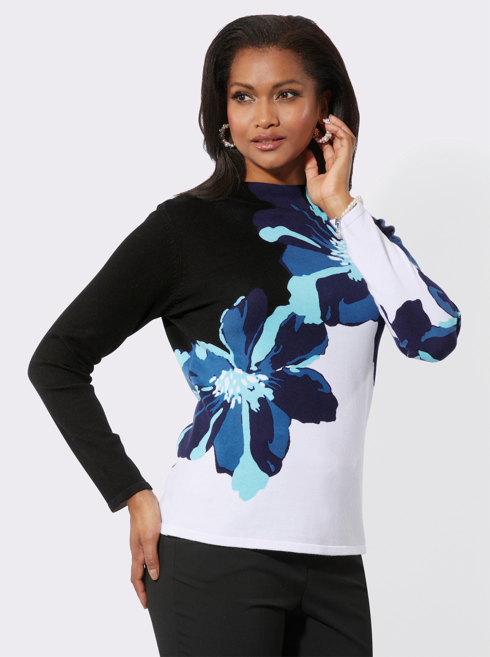 Langarm-Pullover mit Kelchkragen - schwarz-aquamarin-bedruckt