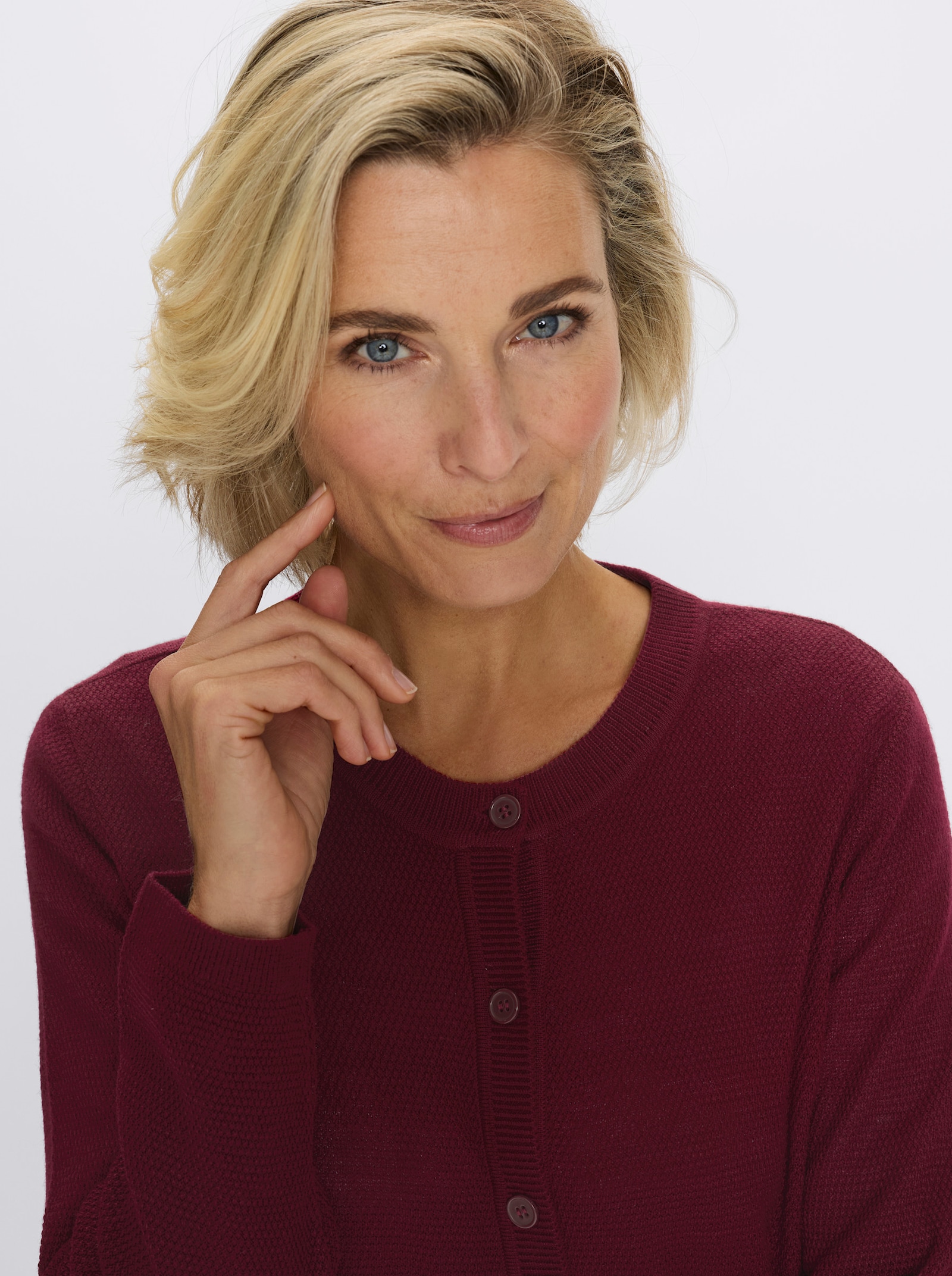 Pletený kabátek se strukturovaným vzorem - tmavěčervená