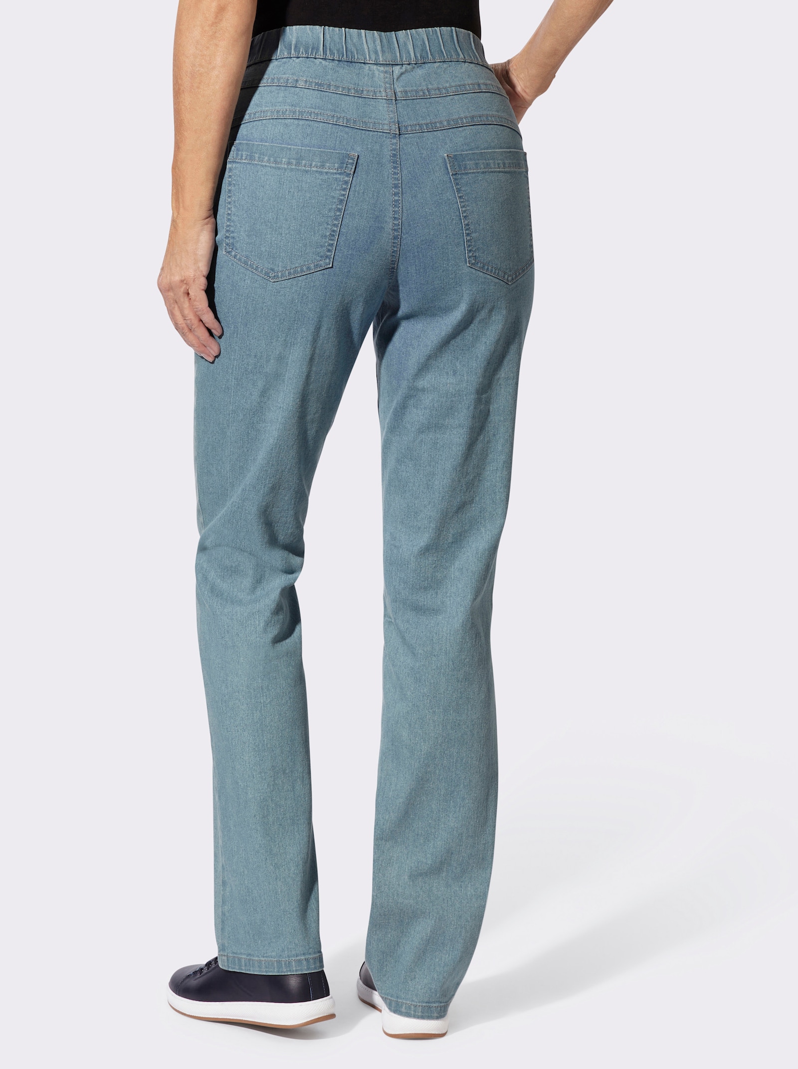 Schlupfjeans mit geradem Bein - blue-bleached