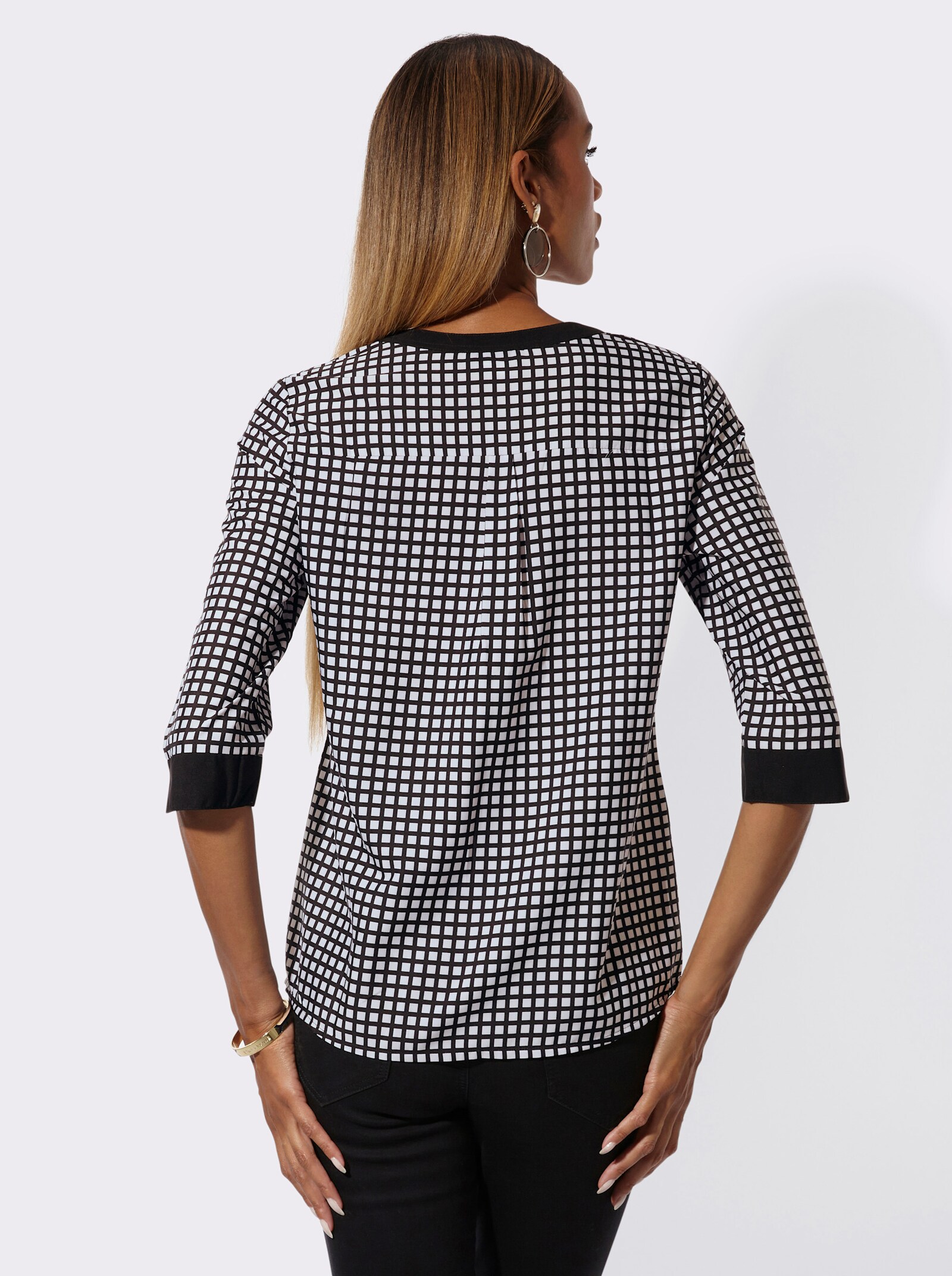 Druckbluse mit Kellerfalte hinten - schwarz-ecru-bedruckt