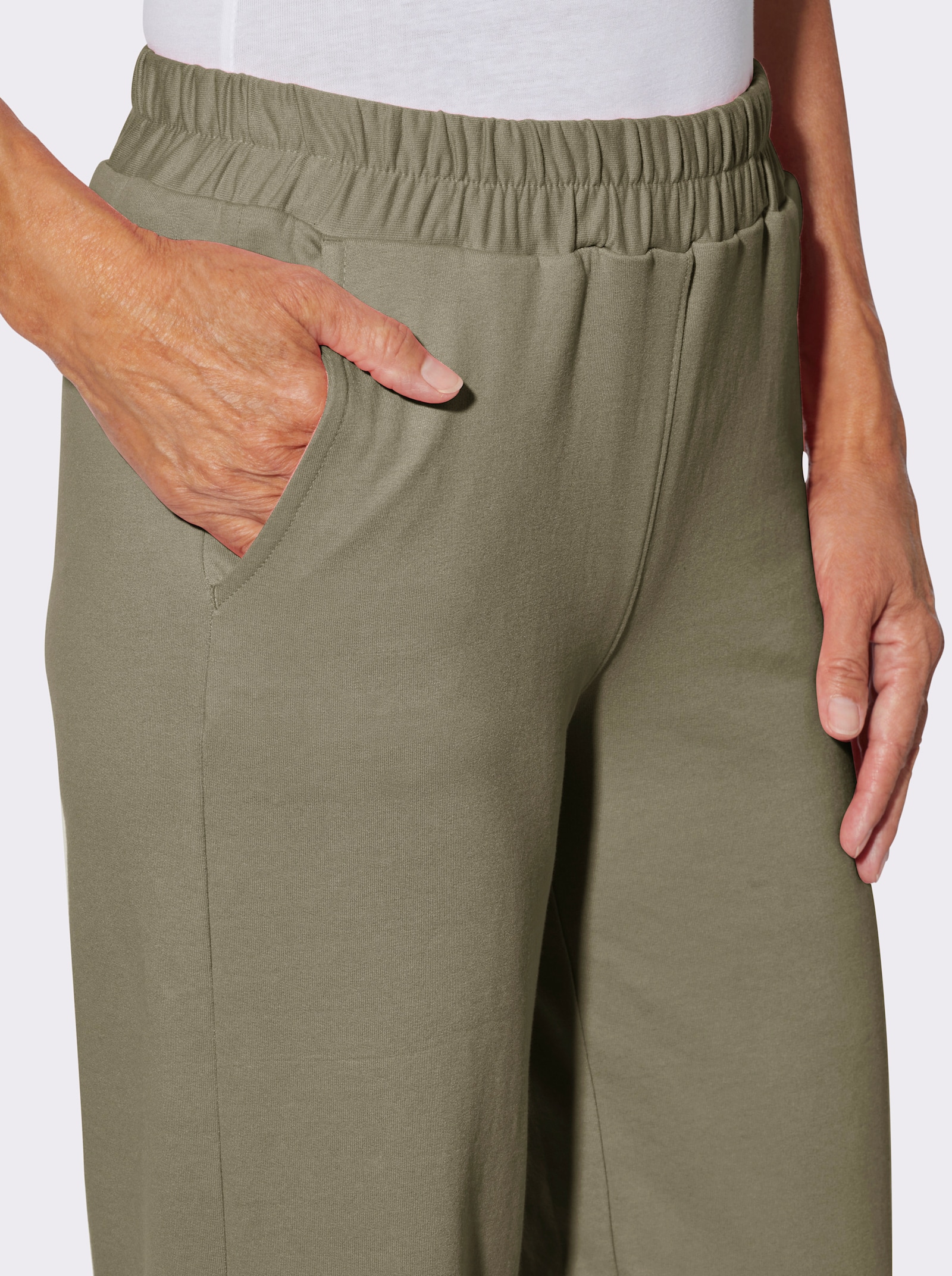 Sweathose in weiter Schlupfform - khaki
