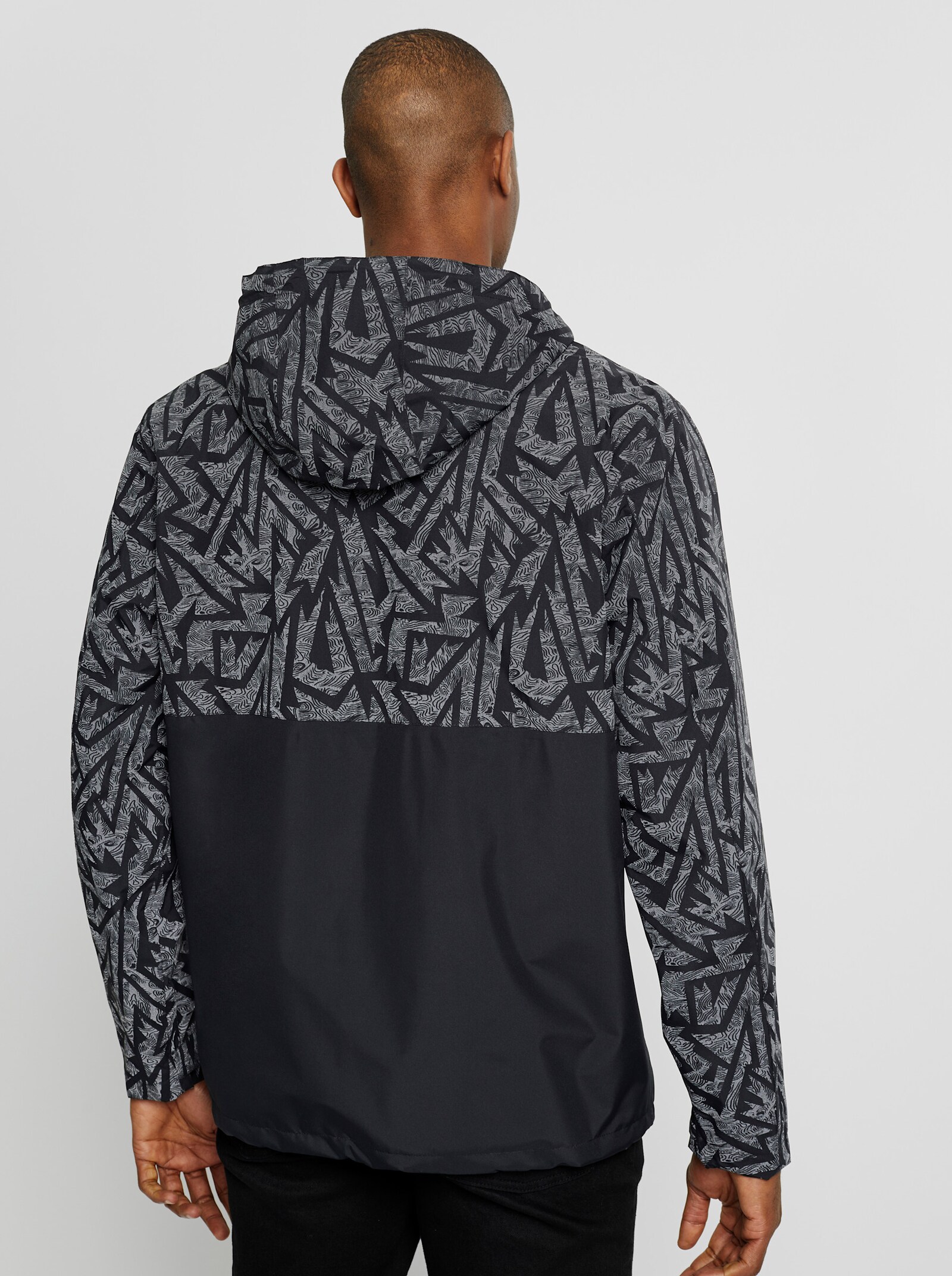 Catamaran Sports Sportjack met in wijdte verstelbare capuchon, mouwen en zoom - zwart gedessineerd