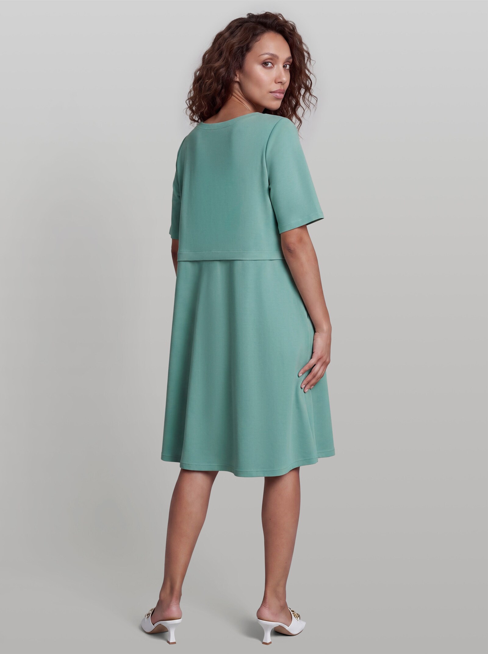 heine Sweatkleid mit Teilungsnaht - salbei