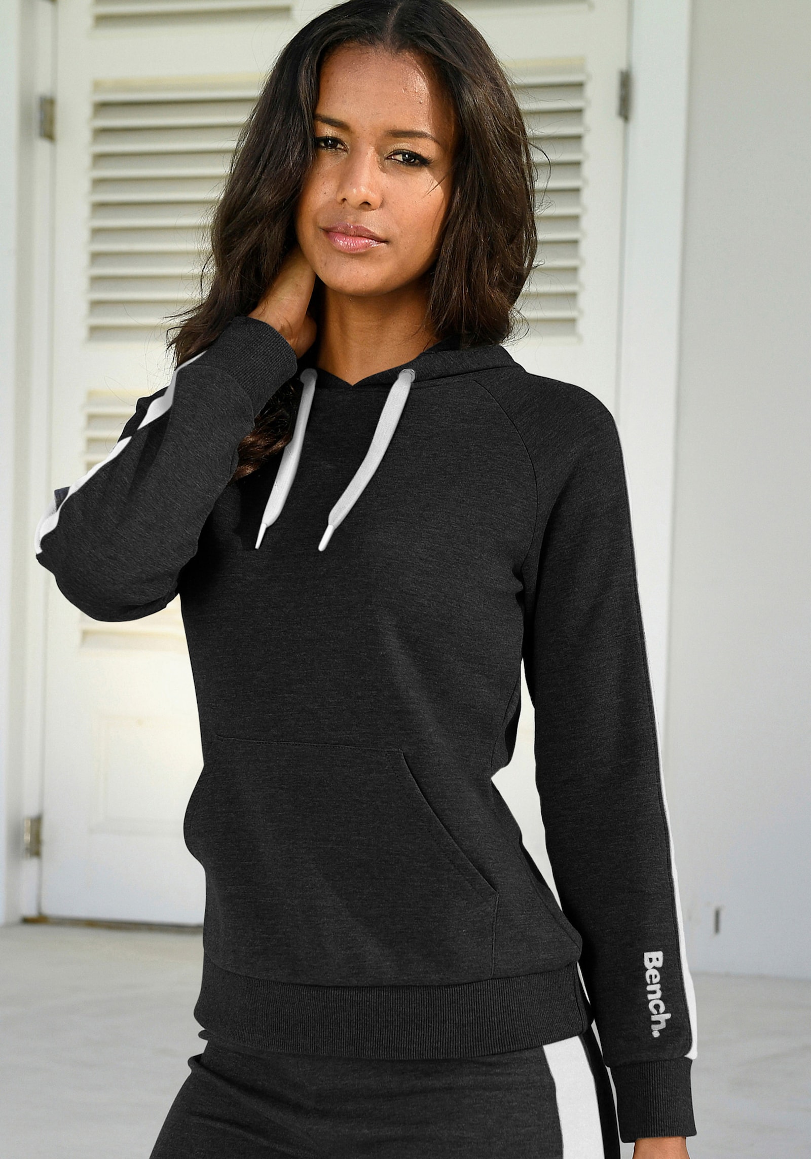 Bench. Loungewear Sweatshirt met capuchon - zwart/wit