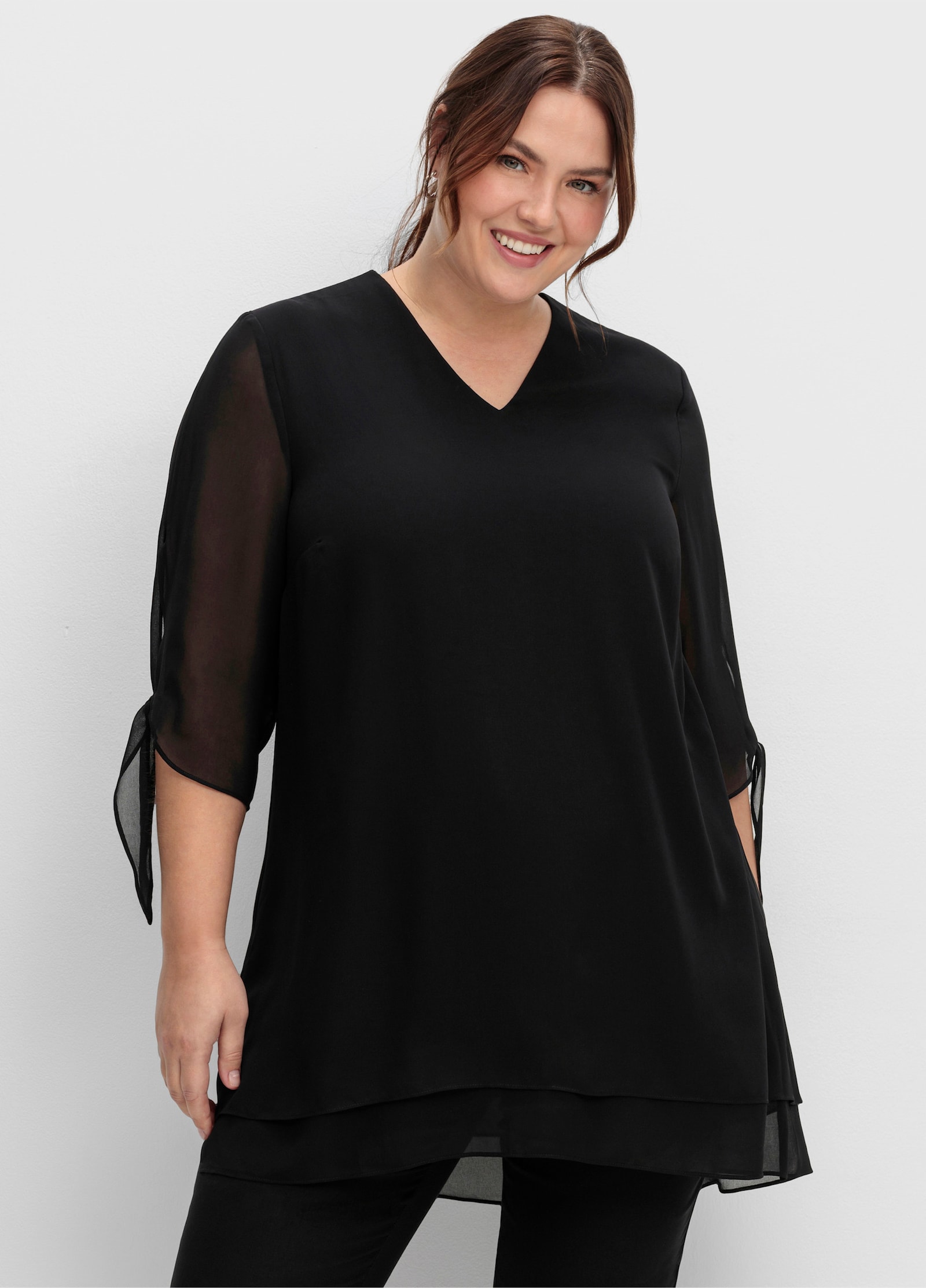 sheego Chiffonbluse in Lagenoptik - schwarz