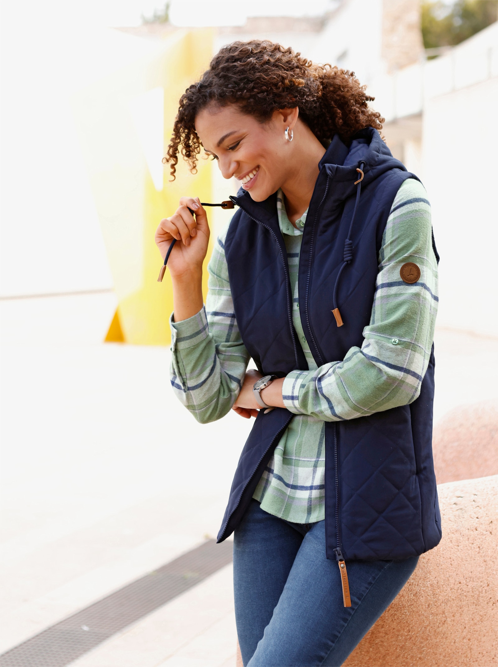 Steppweste mit Strickstehkragen, Microfaser - marine