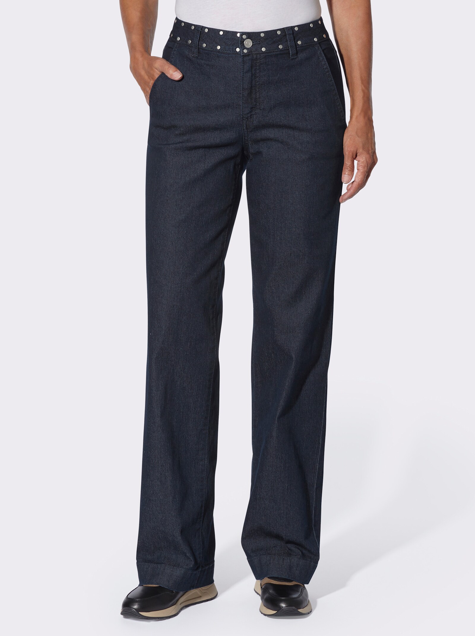 Jeans mit Ziernieten - dark blue