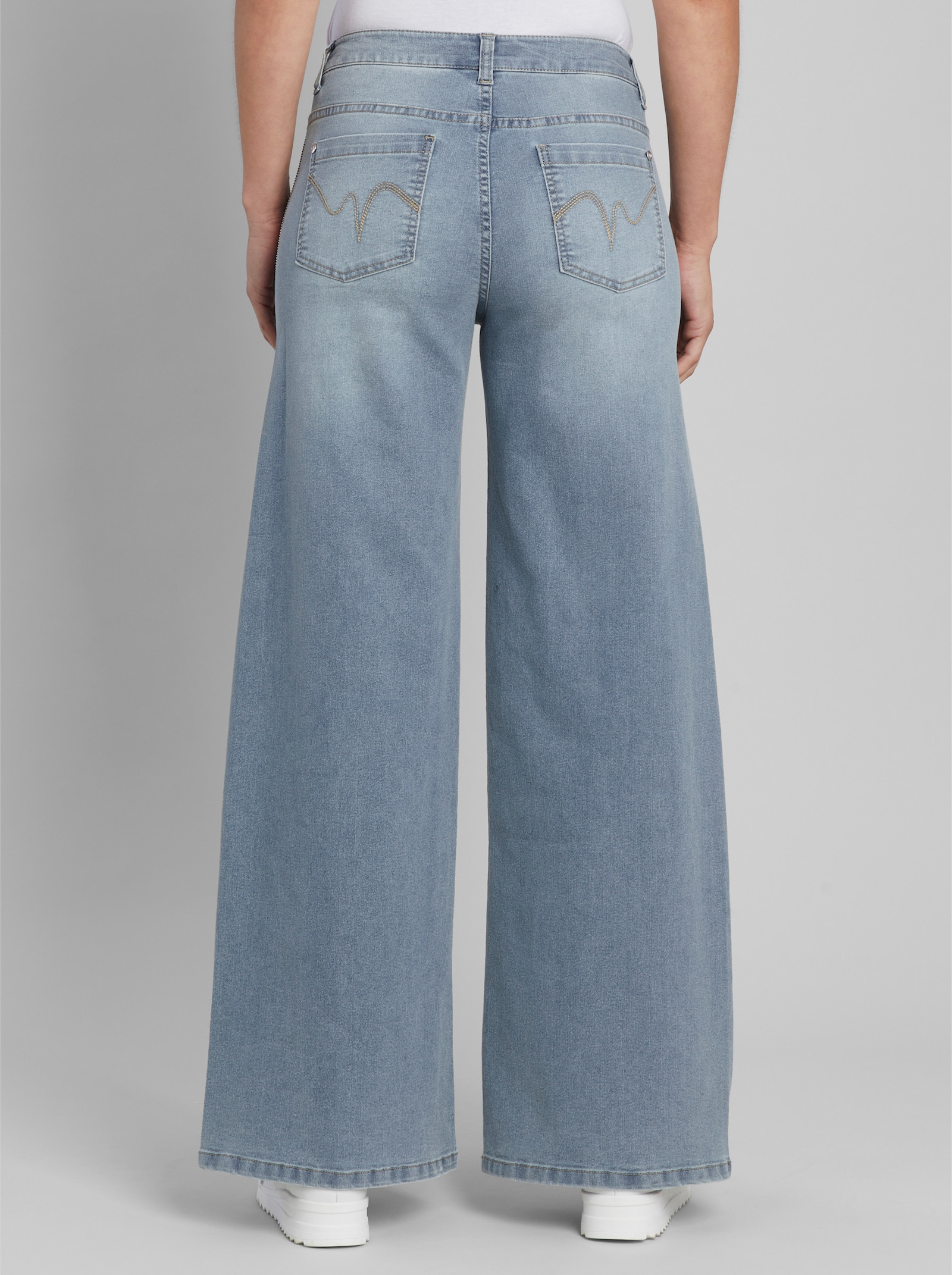 heine 5-Pocket-Jeans mit Glitzersteinchen - blue-bleached