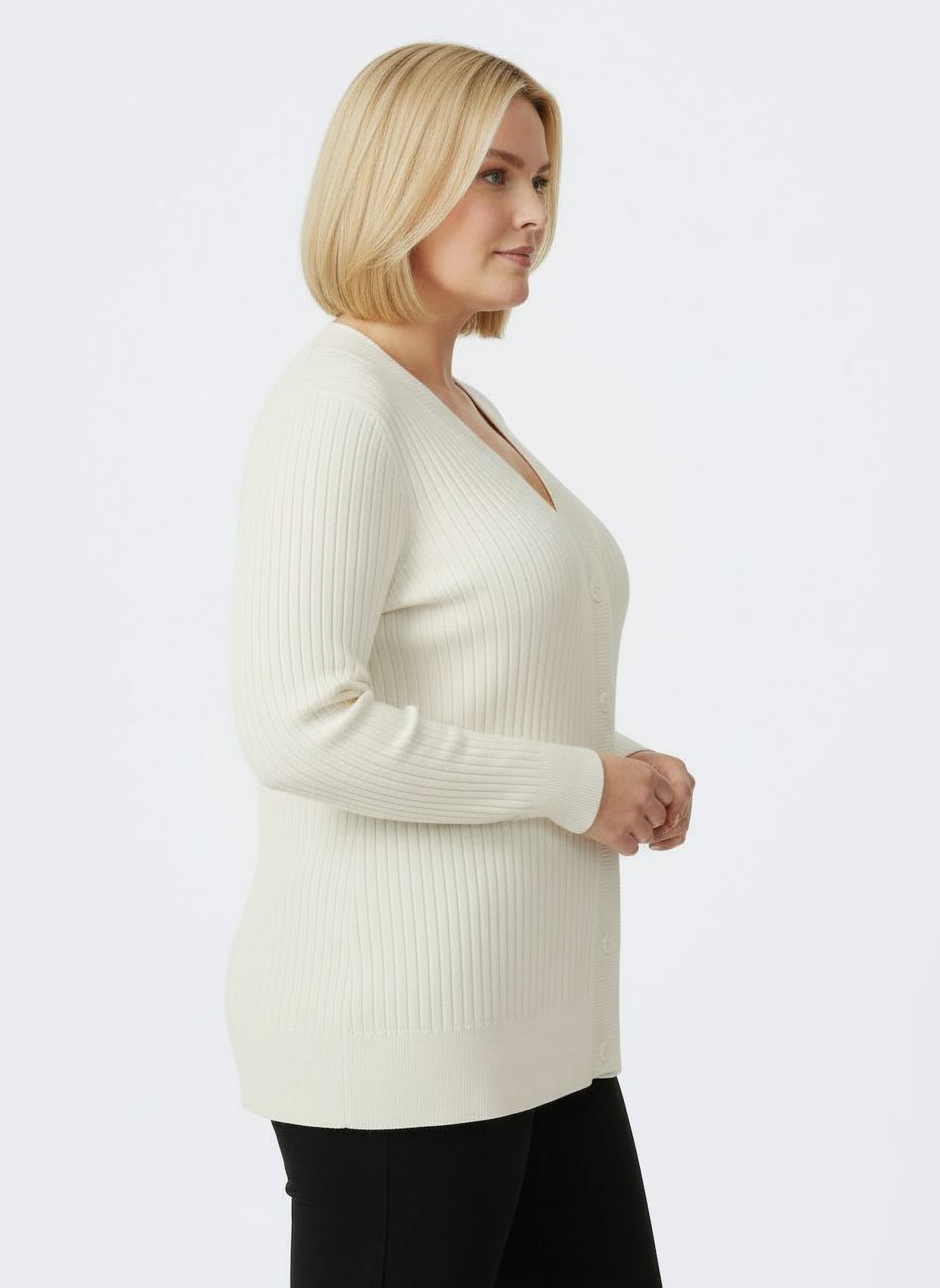 Strickjacke in Ripp-Optik - ecru