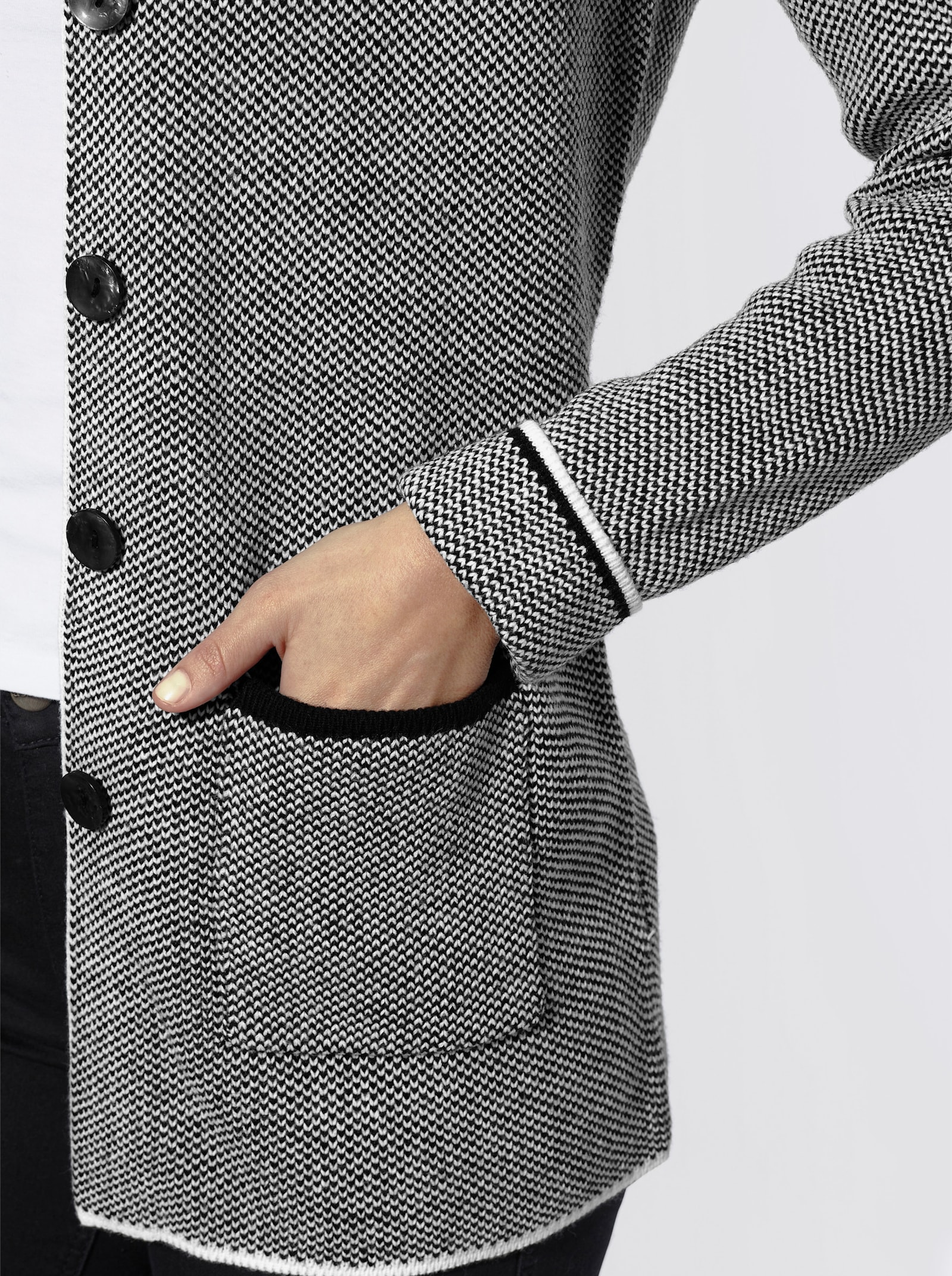 Longstrickjacke in Salz- & Pfeffer-Optik - ecru-schwarz-gemustert