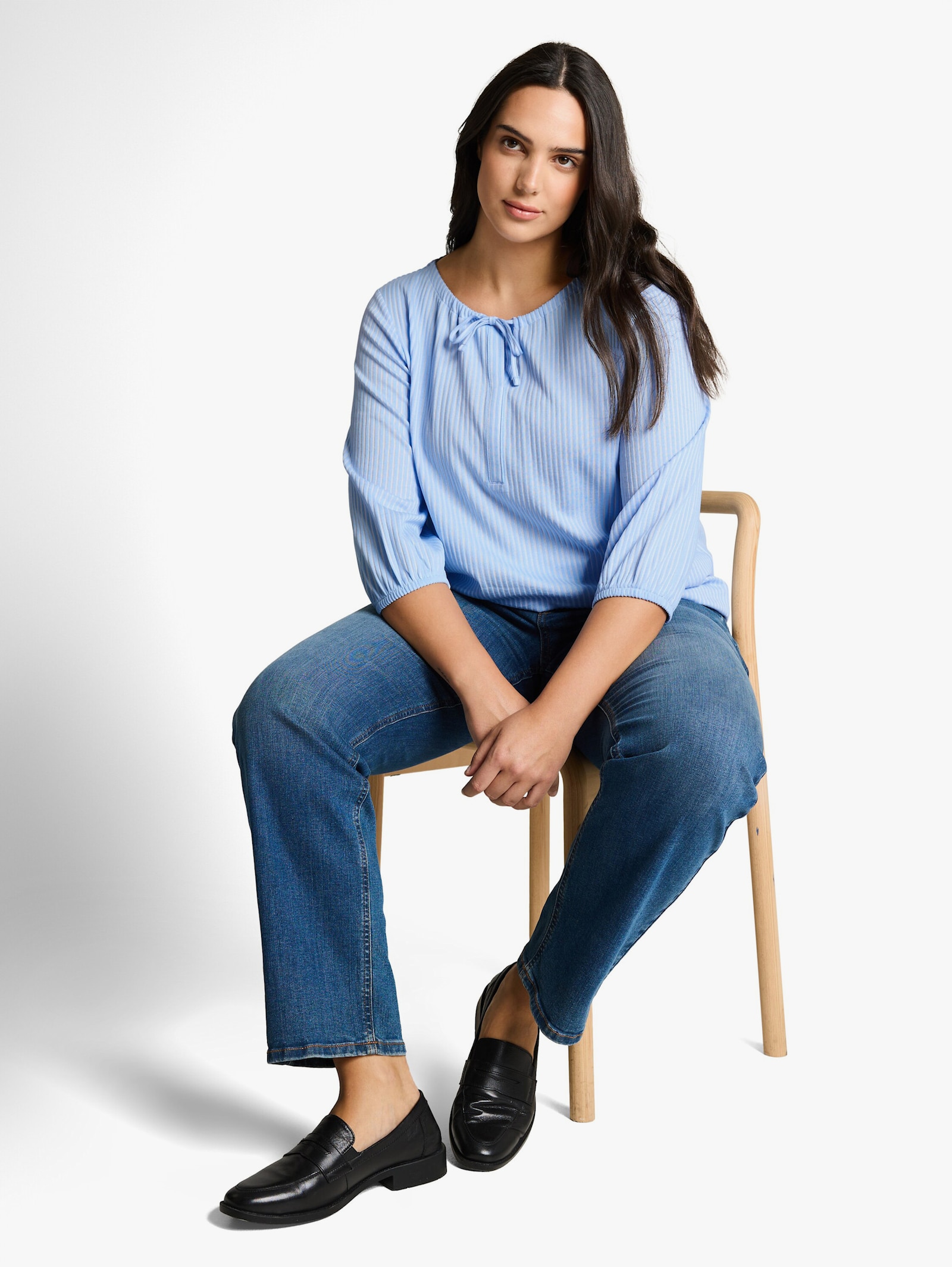 T-Shirt - blue white thin stripe