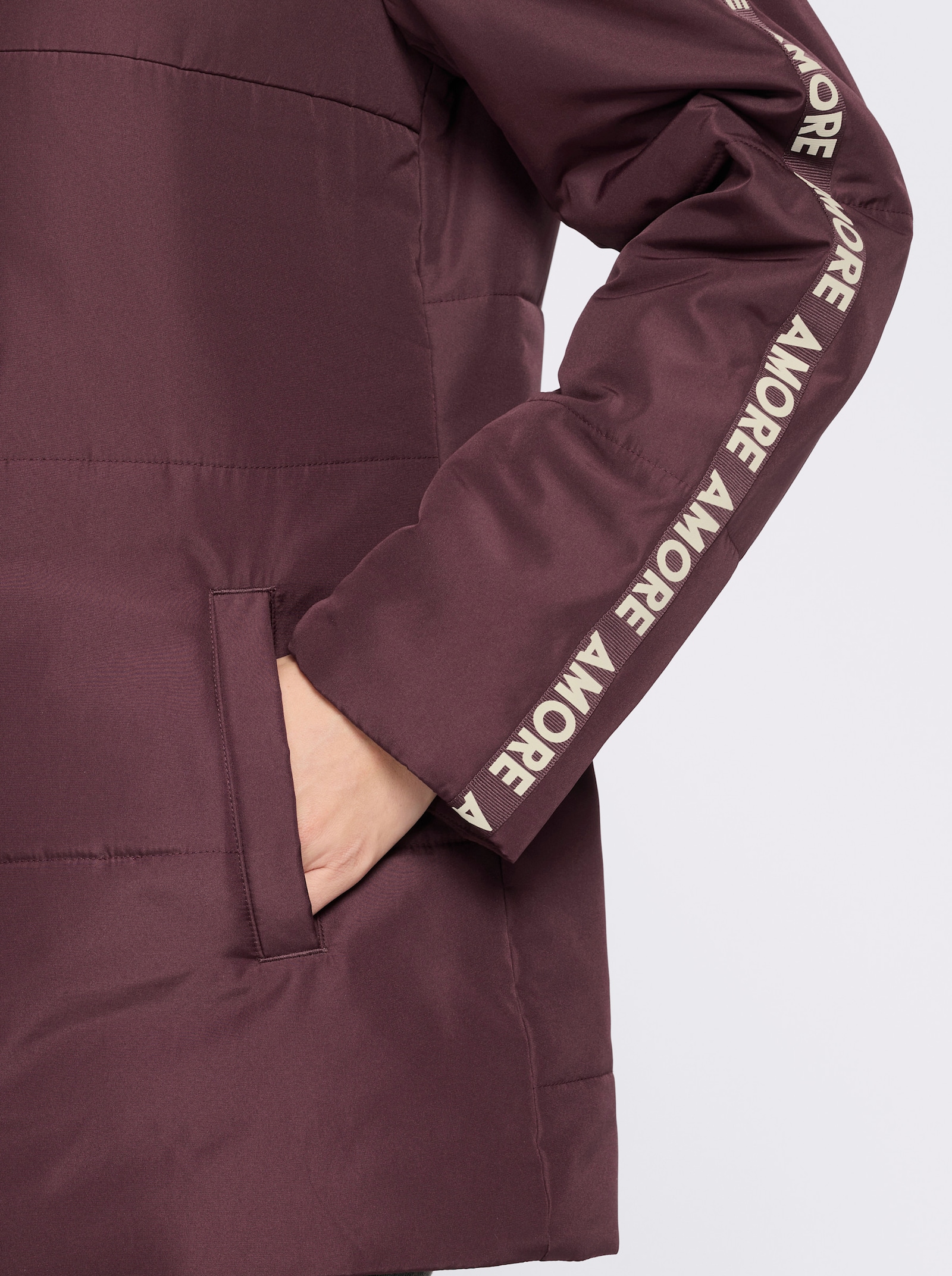 Steppjacke Zierband mit Schriftzug - burgund
